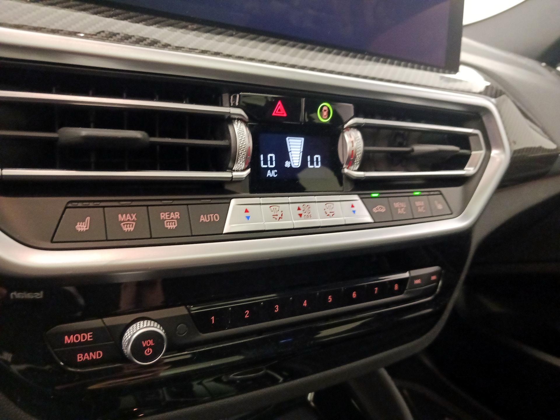 Thumbnail: 2024 BMW X4 - 17