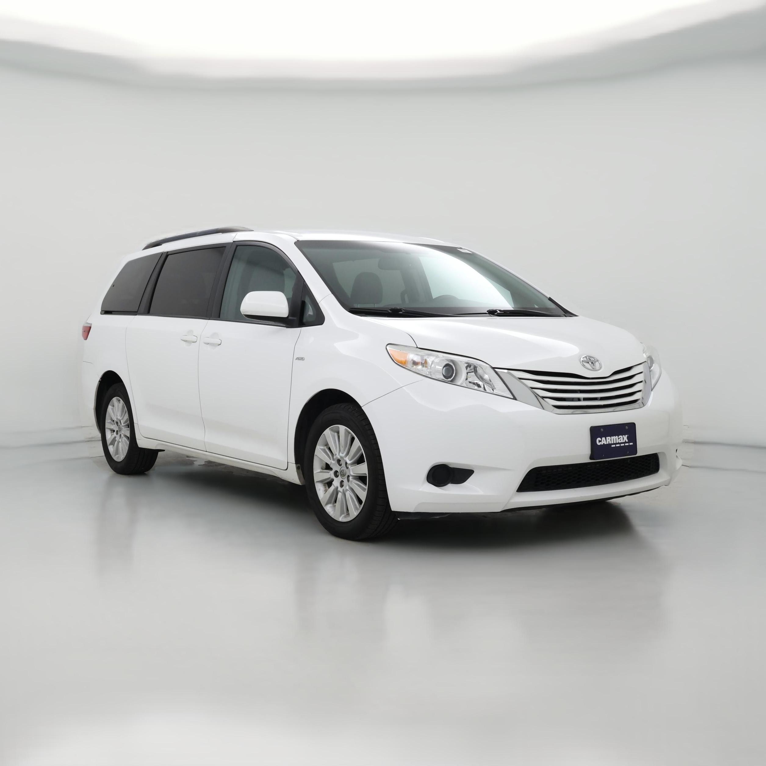 Thumbnail: 2016 Toyota Sienna - 1