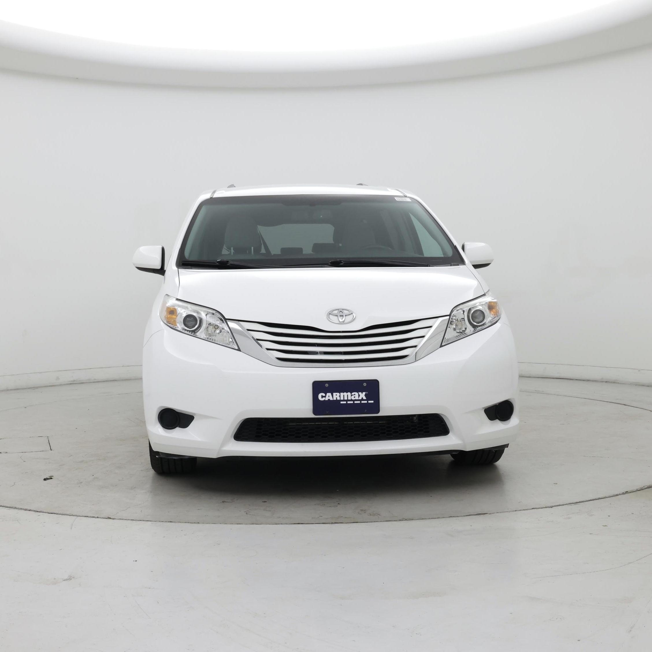 Thumbnail: 2016 Toyota Sienna - 5