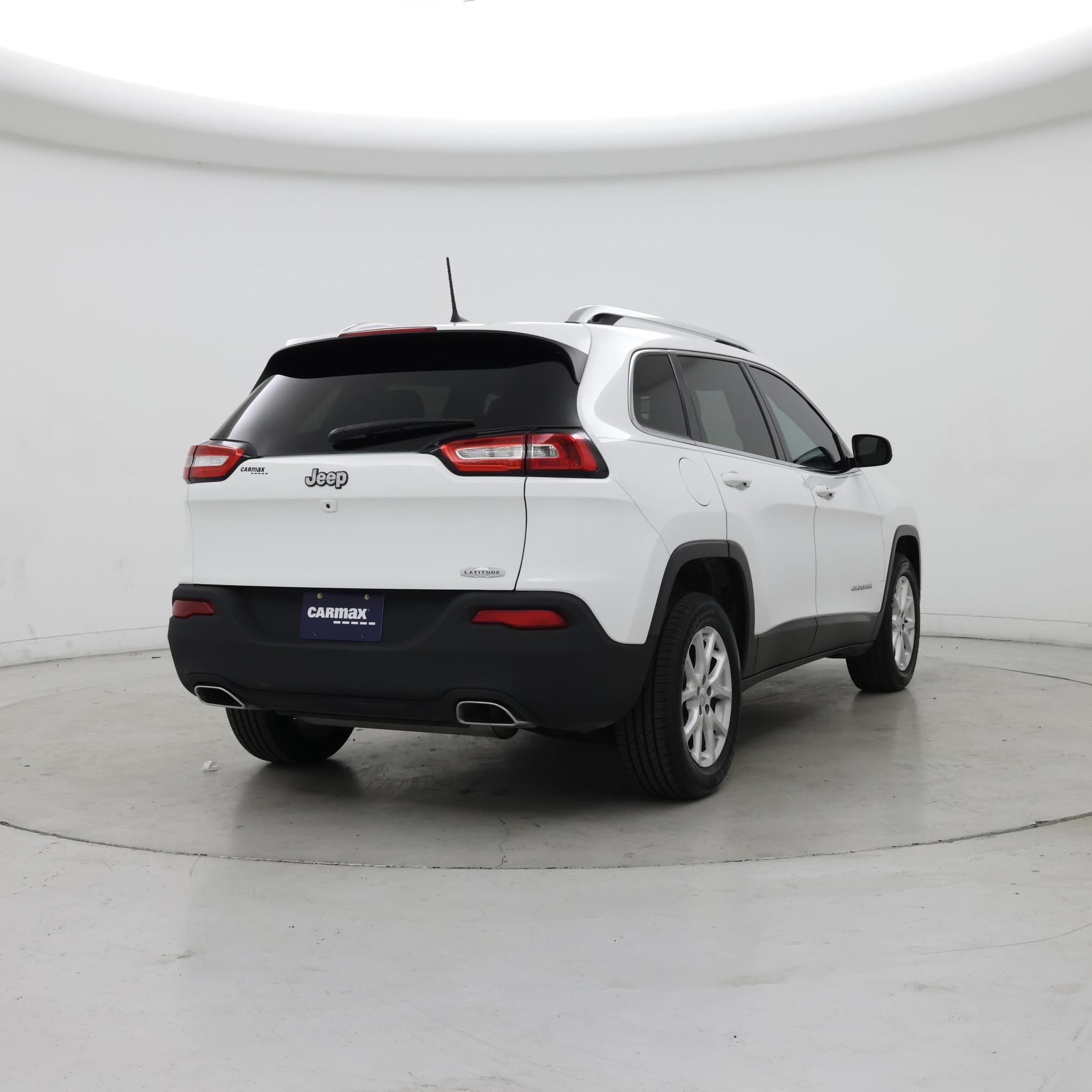 Thumbnail: 2016 Jeep Cherokee - 8