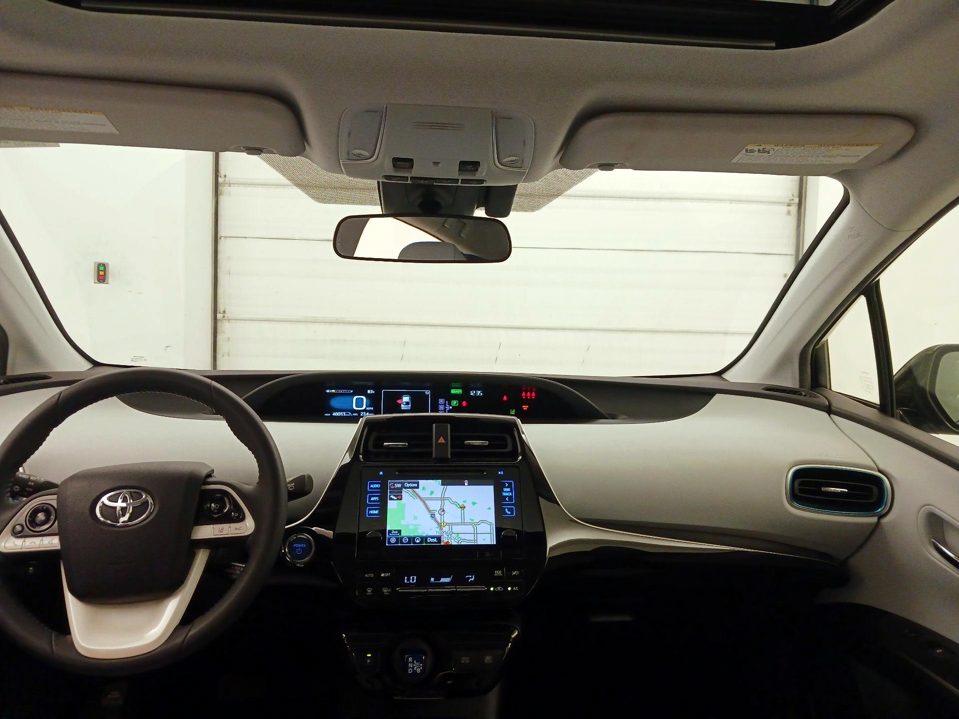 Thumbnail: 2017 Toyota Prius - 9