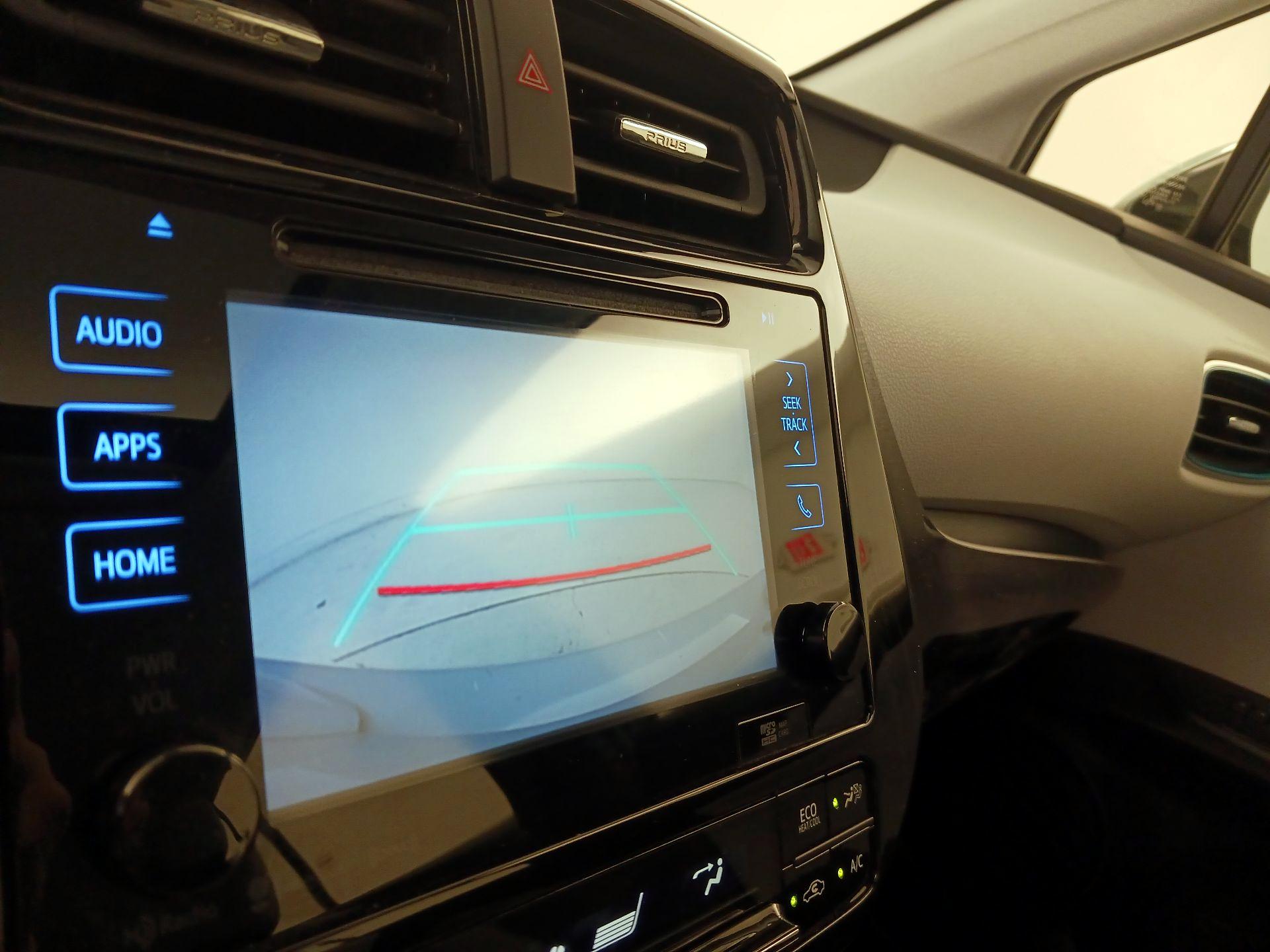 Thumbnail: 2017 Toyota Prius - 15