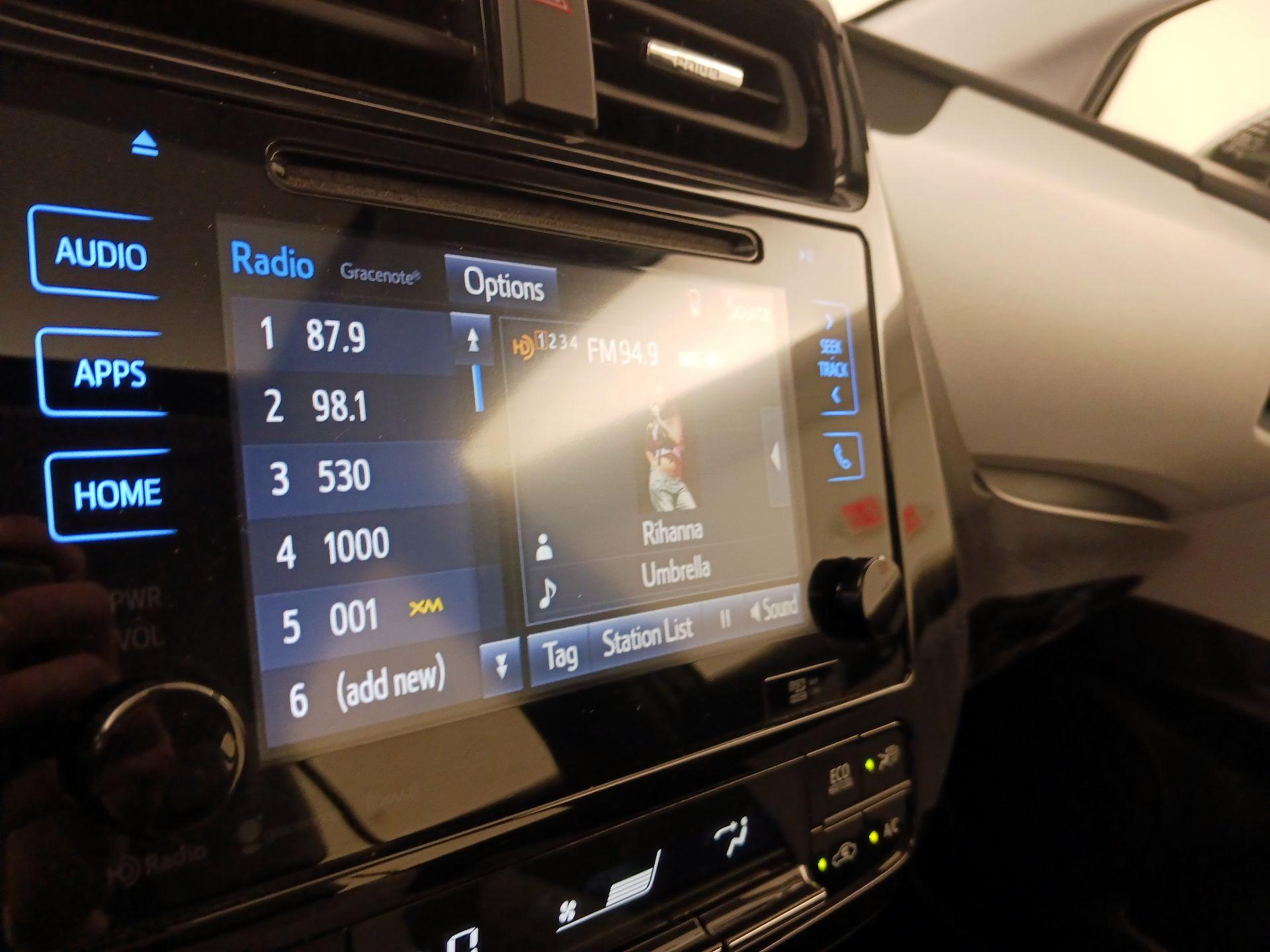 Thumbnail: 2017 Toyota Prius - 16