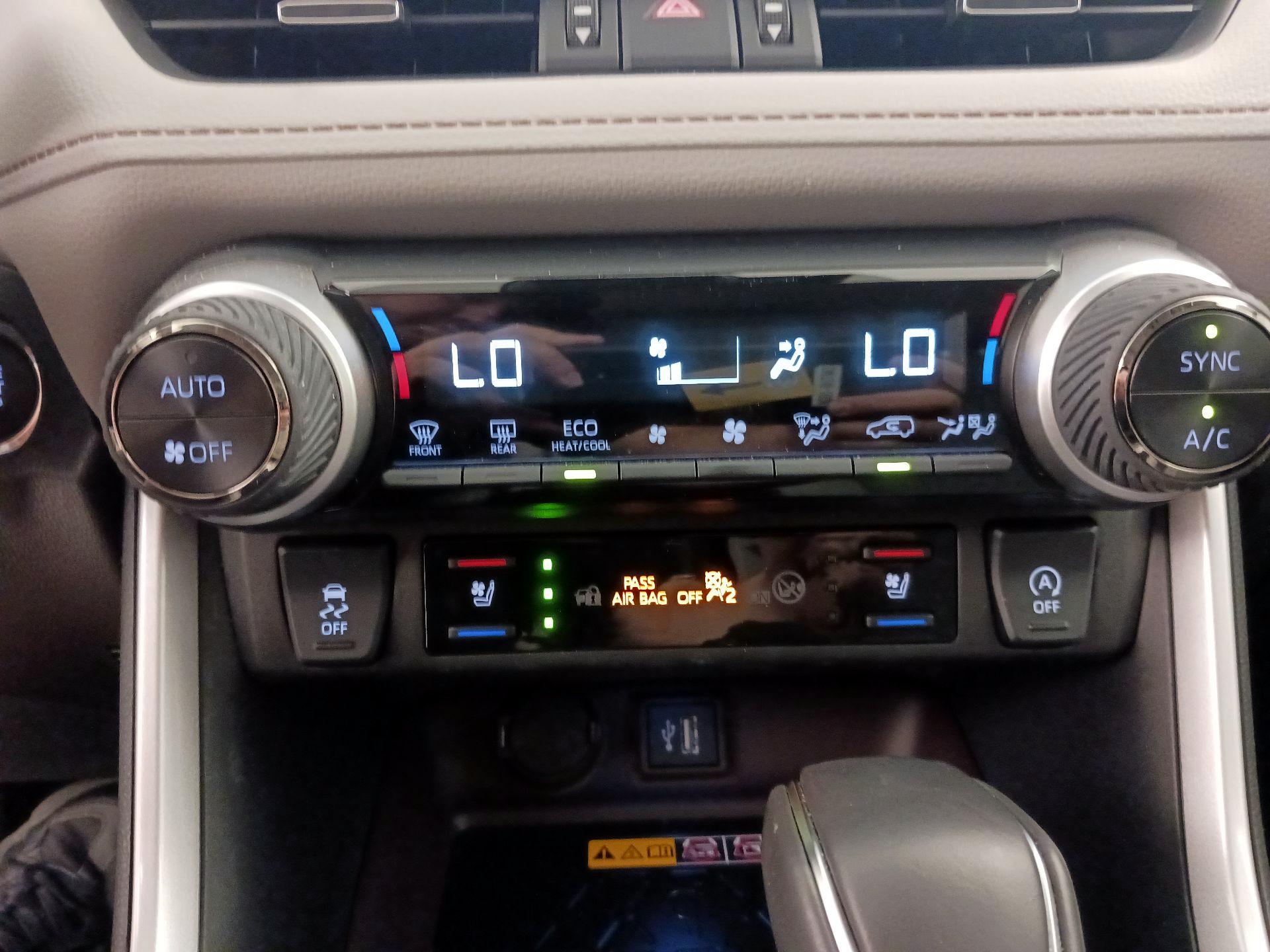 Thumbnail: 2025 Toyota RAV4 - 16