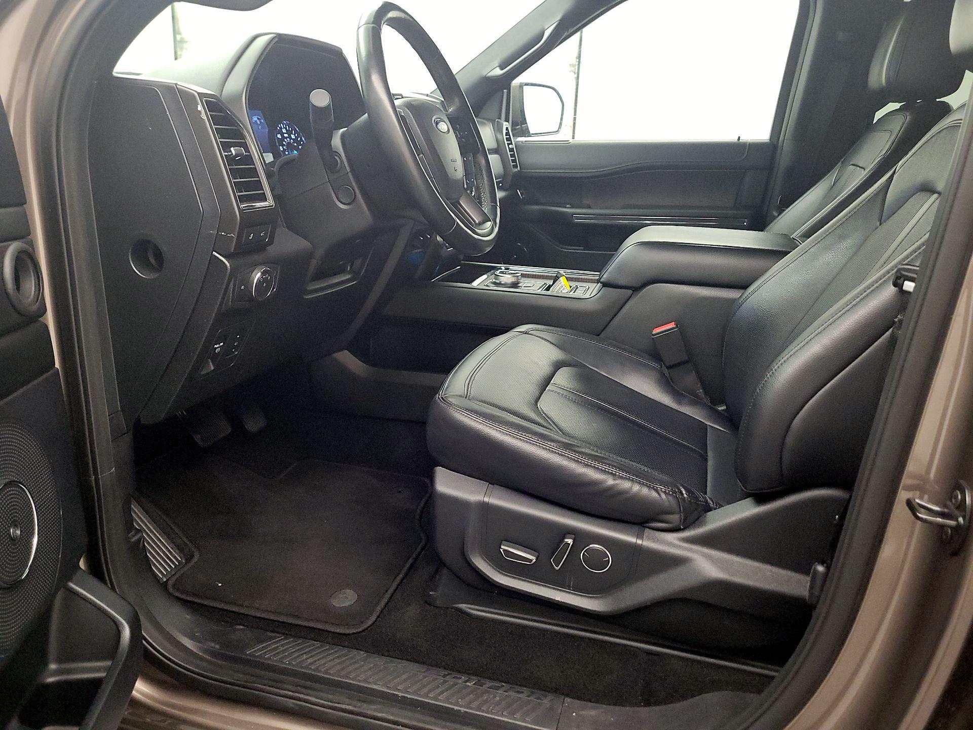 Thumbnail: 2019 Ford Expedition - 11