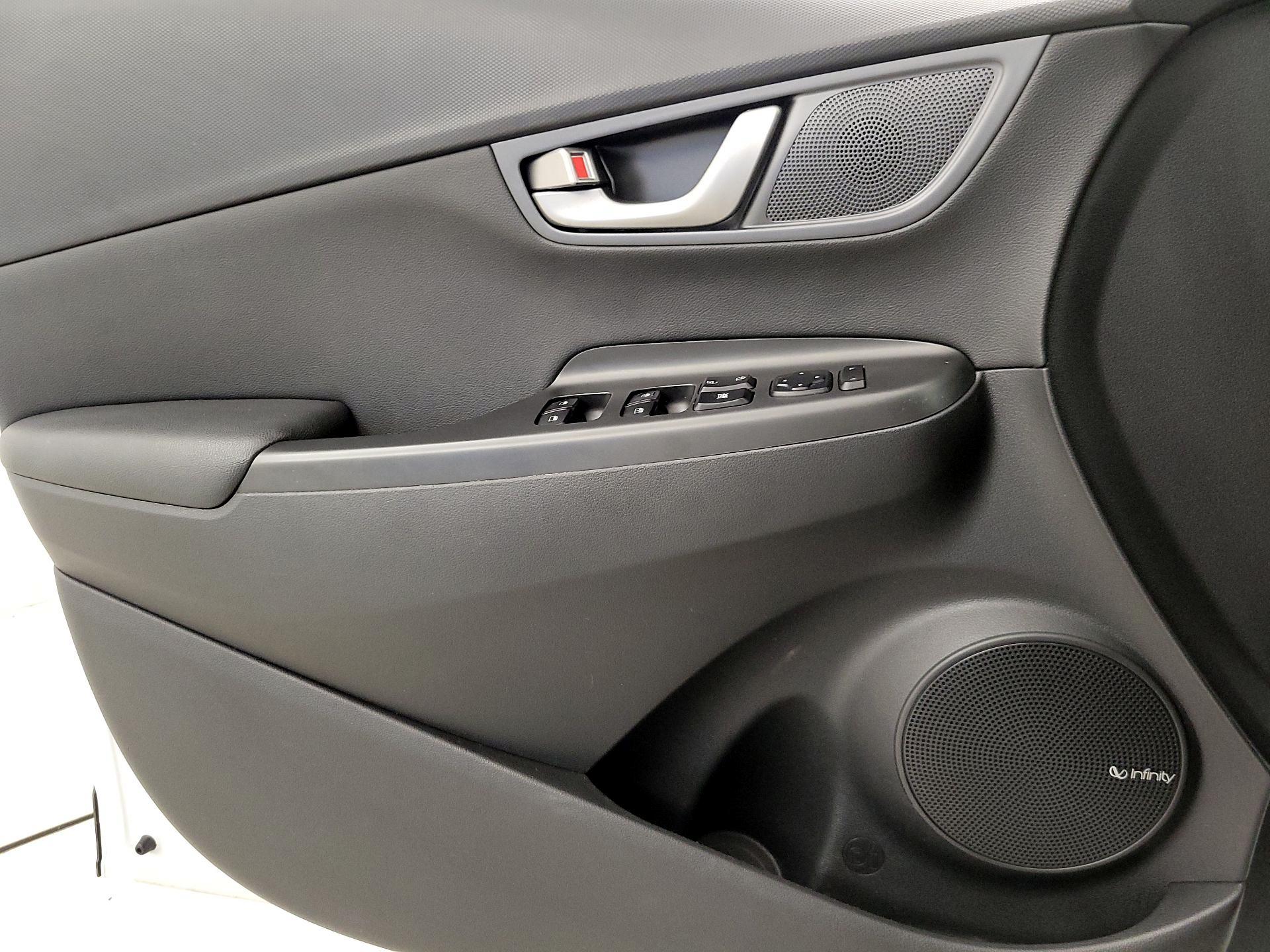 Thumbnail: 2020 Hyundai Kona - 12