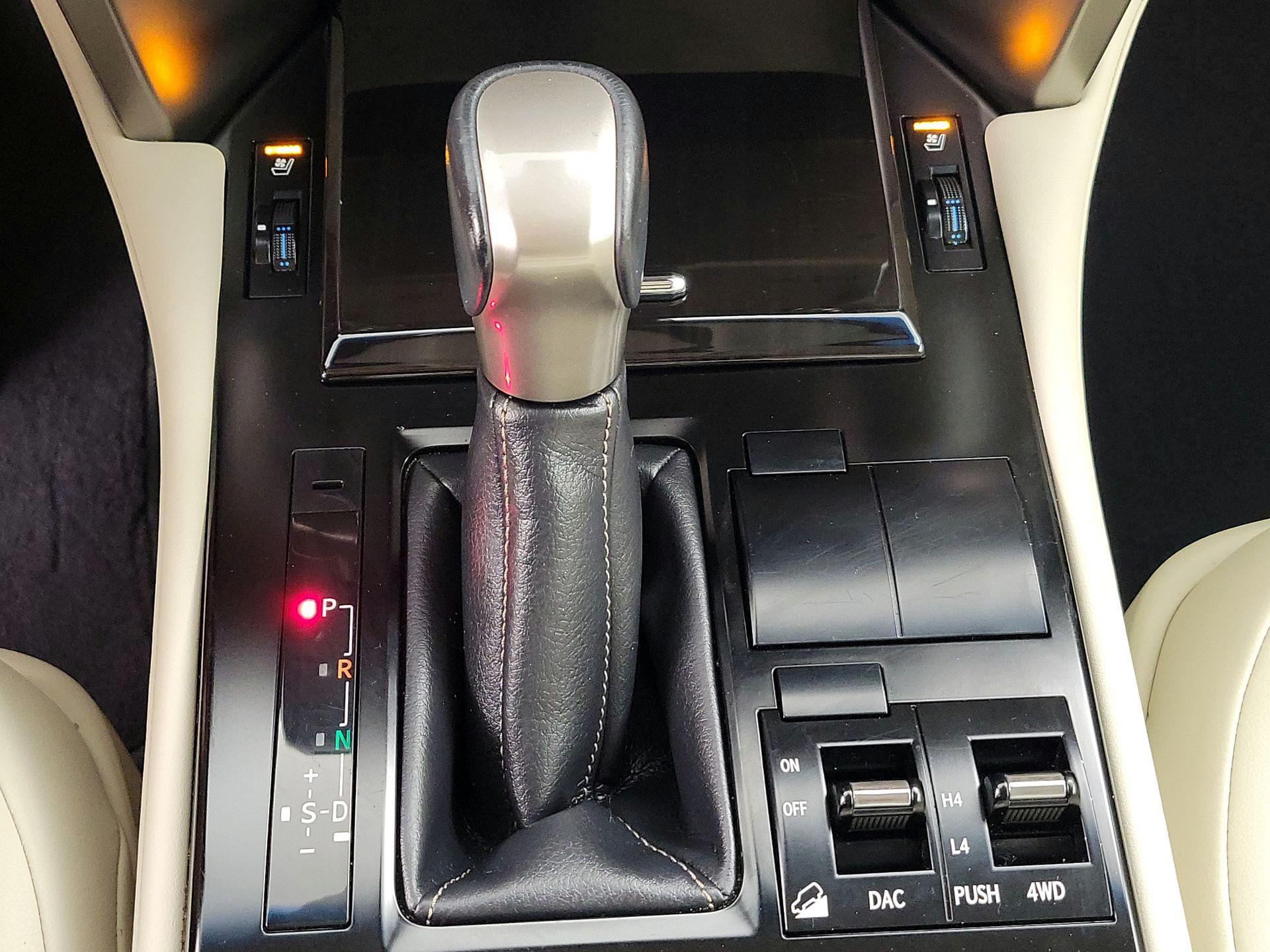 Thumbnail: 2021 Lexus GX - 17