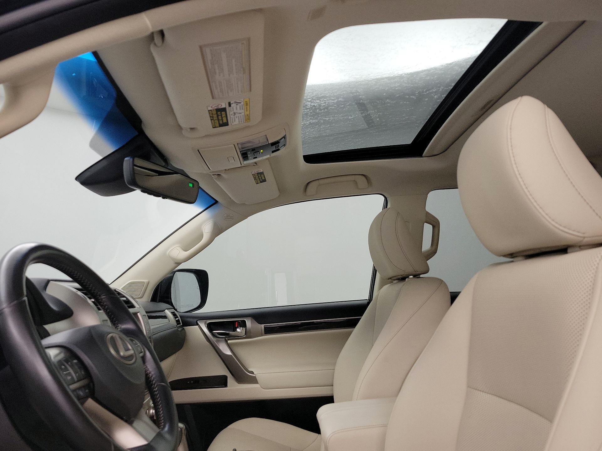 Thumbnail: 2021 Lexus GX - 19