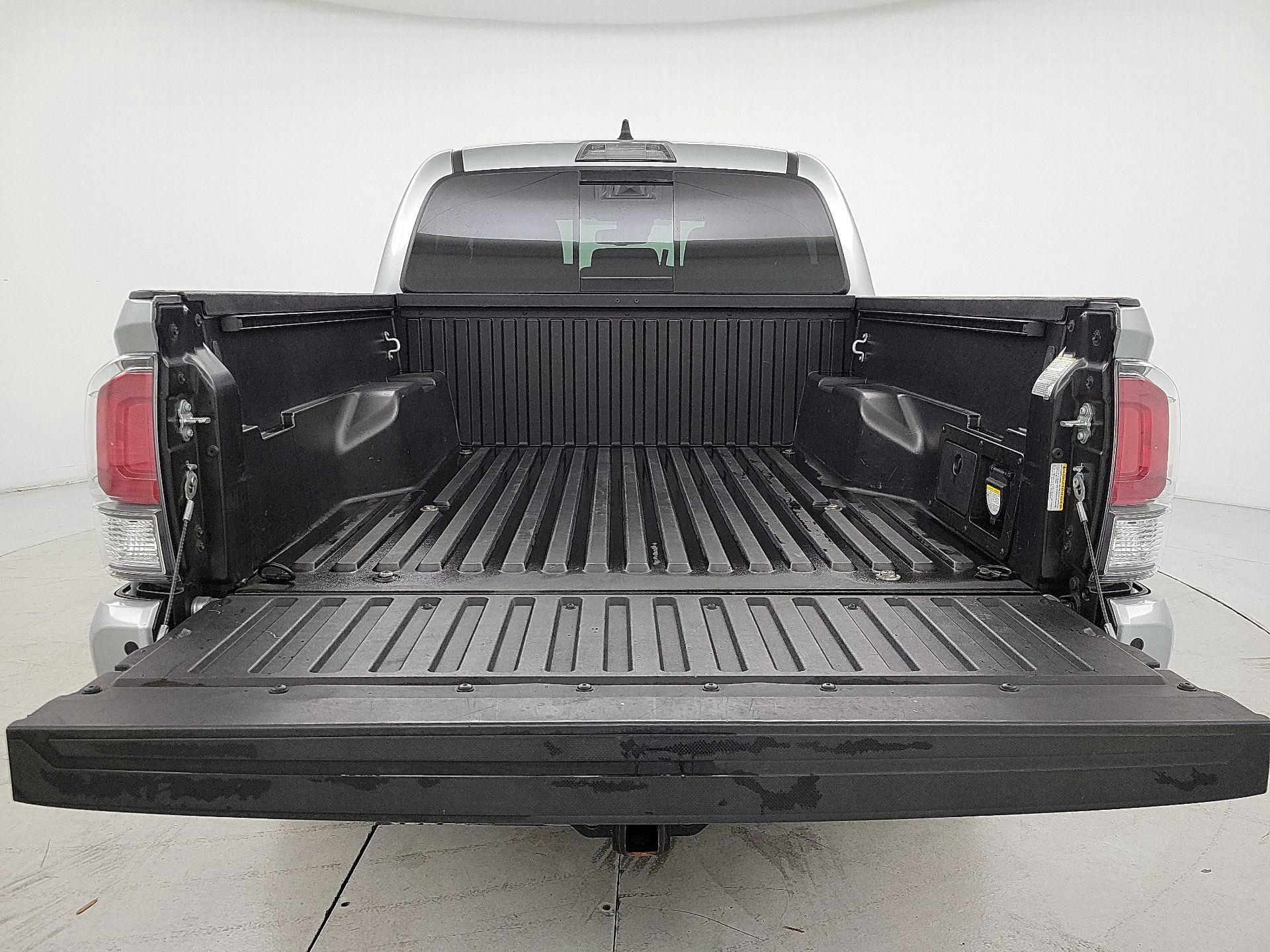 Thumbnail: 2023 Toyota Tacoma - 20