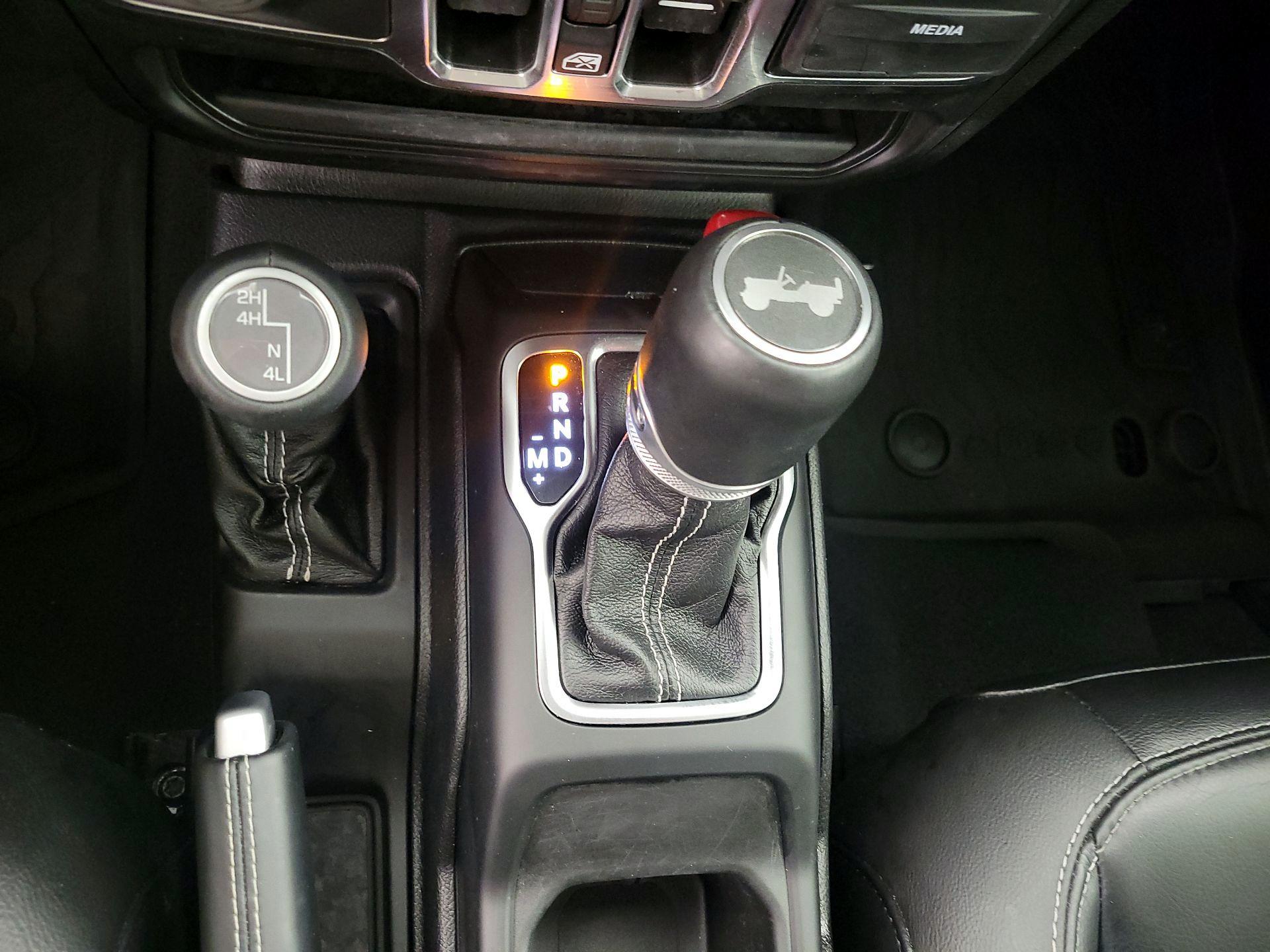 Thumbnail: 2021 Jeep Wrangler - 18