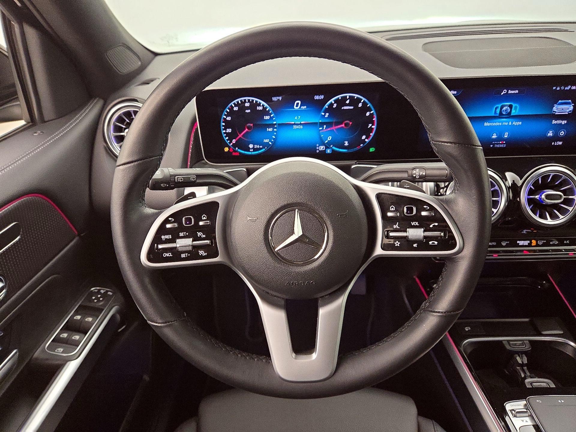Thumbnail: 2020 Mercedes-Benz GLB - 10