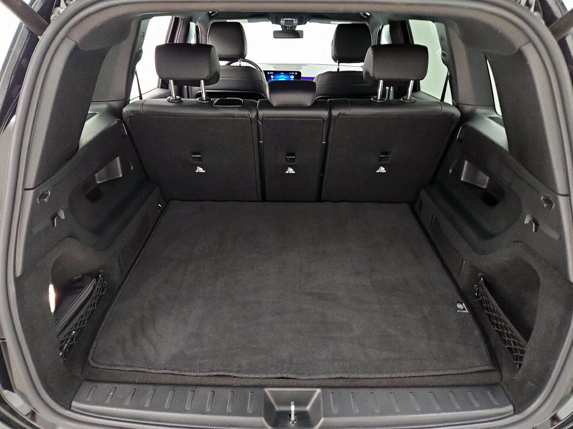 Thumbnail: 2020 Mercedes-Benz GLB - 20