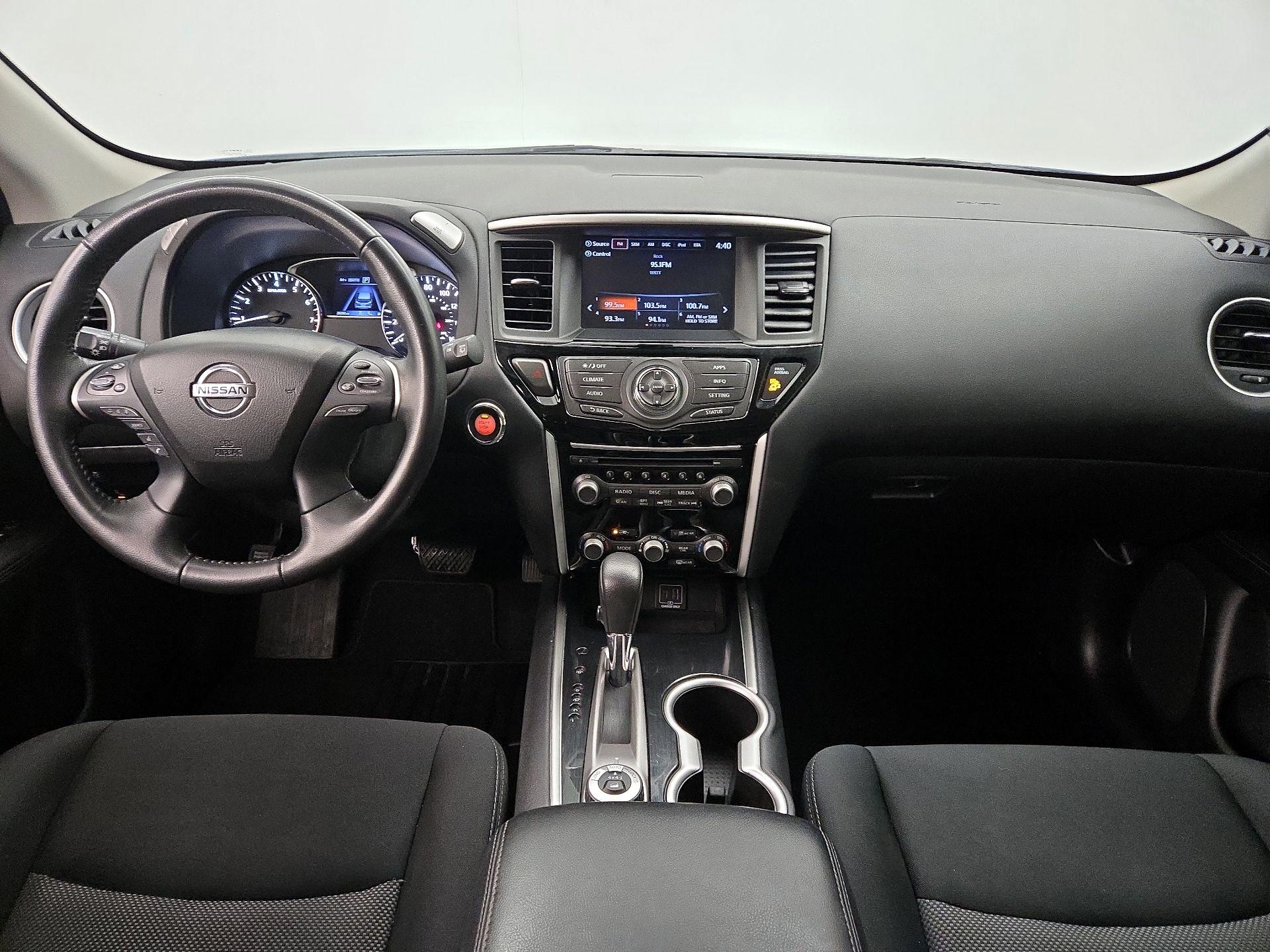 Thumbnail: 2019 Nissan Pathfinder - 9