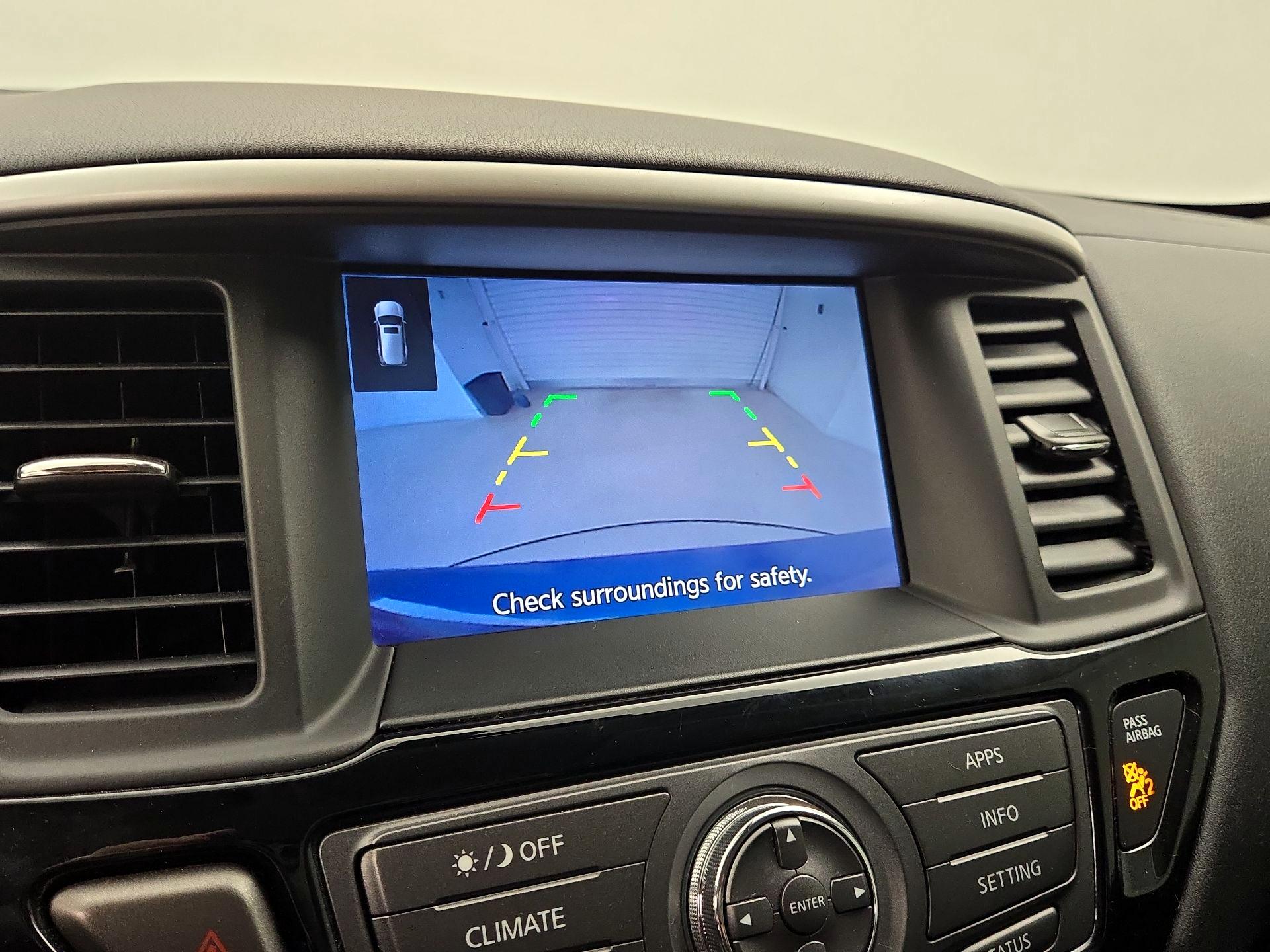 Thumbnail: 2019 Nissan Pathfinder - 14