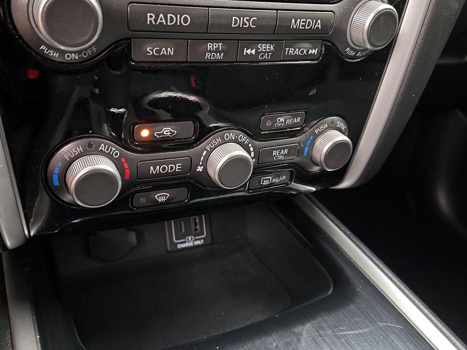 Thumbnail: 2019 Nissan Pathfinder - 16