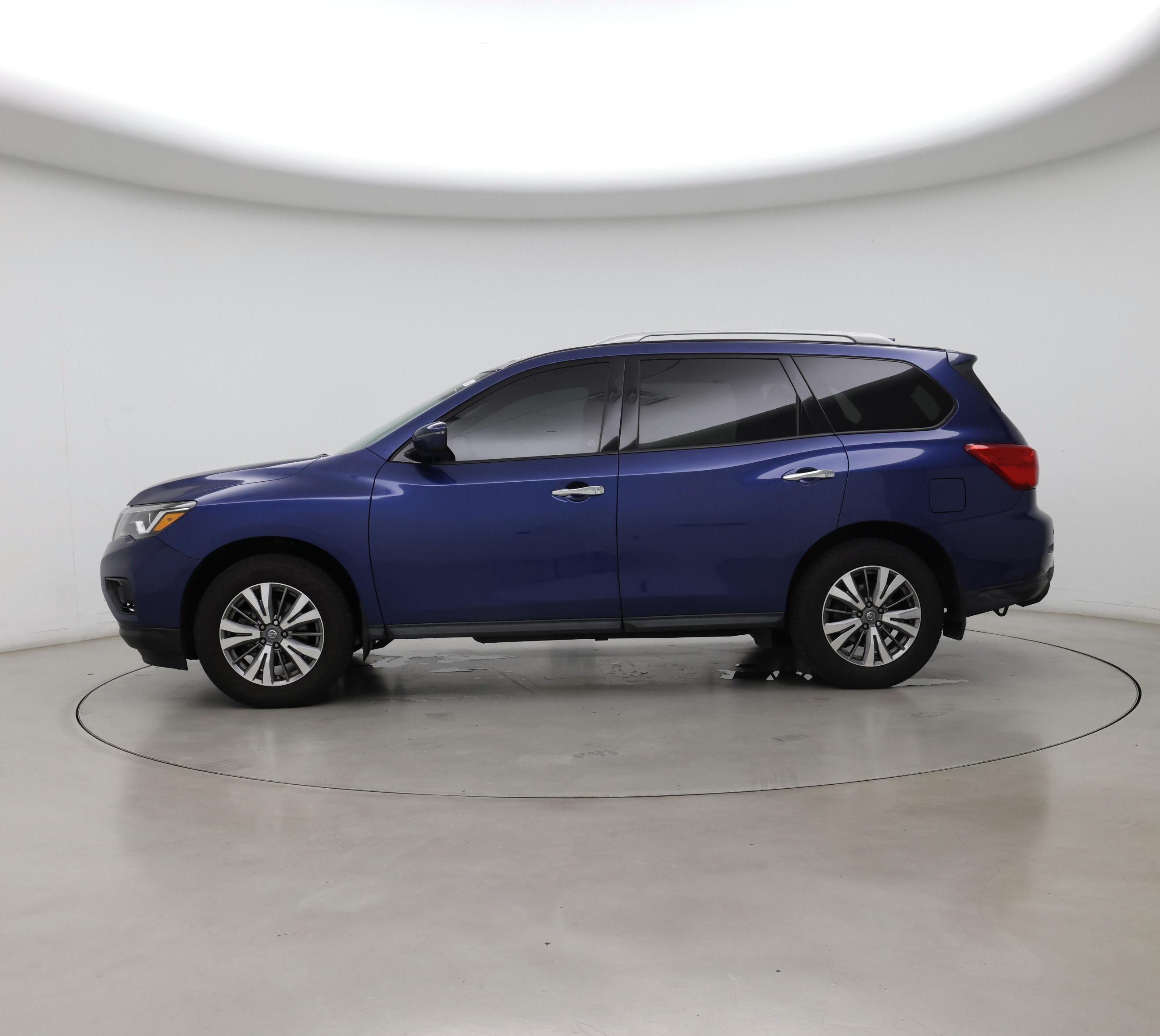 Thumbnail: 2019 Nissan Pathfinder - 3