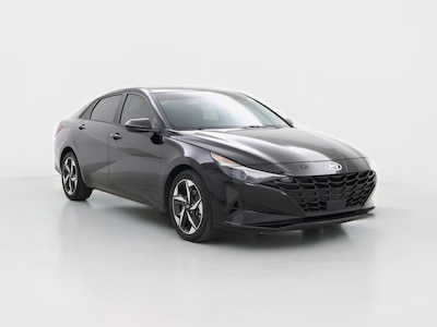 Black 2023 Hyundai Elantra SEL