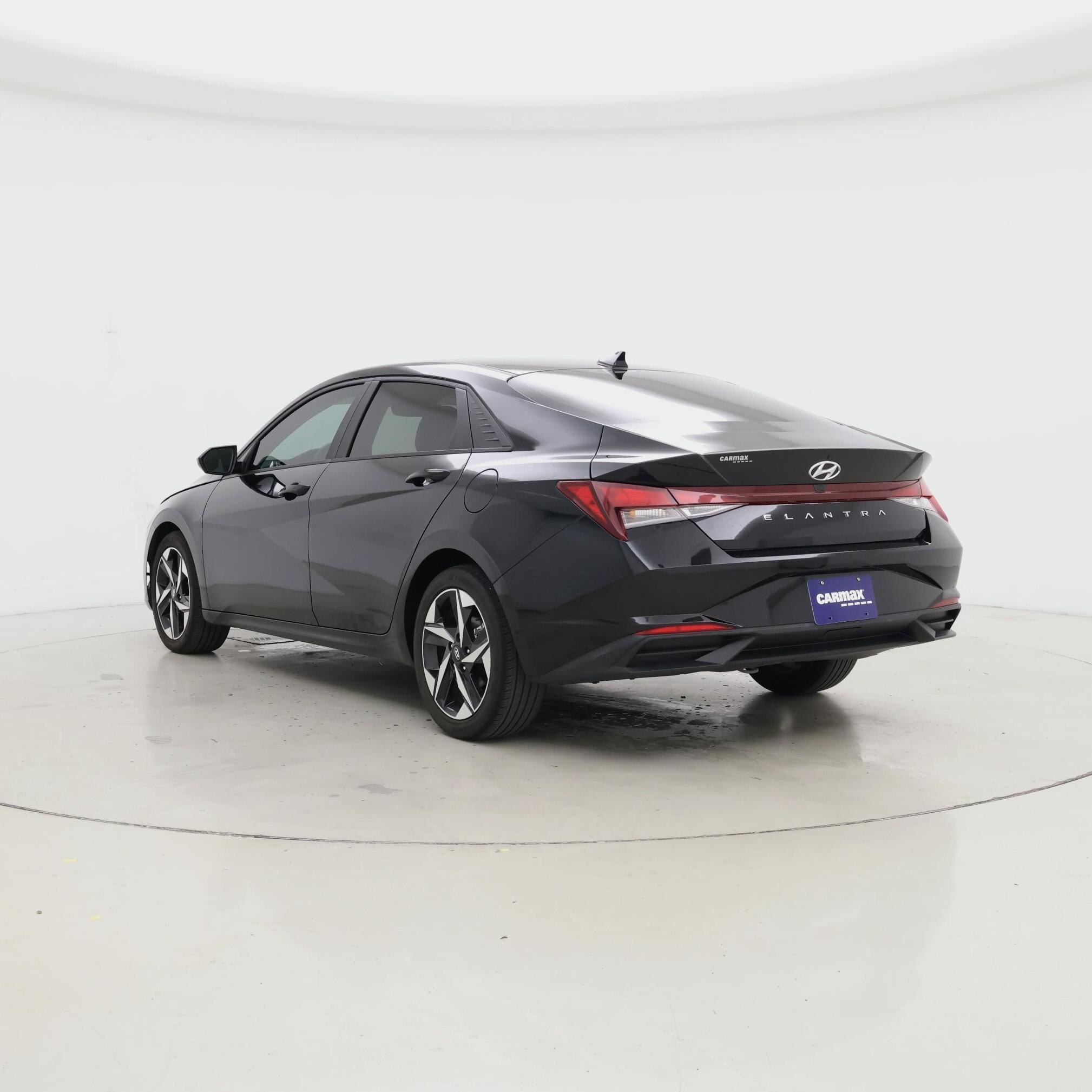 Thumbnail: 2023 Hyundai Elantra - 2