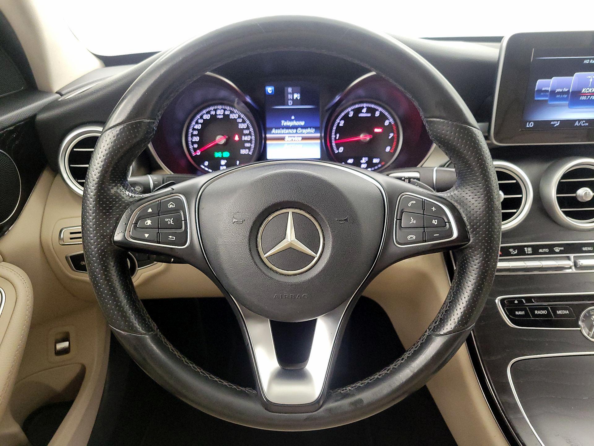 Thumbnail: 2016 Mercedes-Benz C-Class - 10