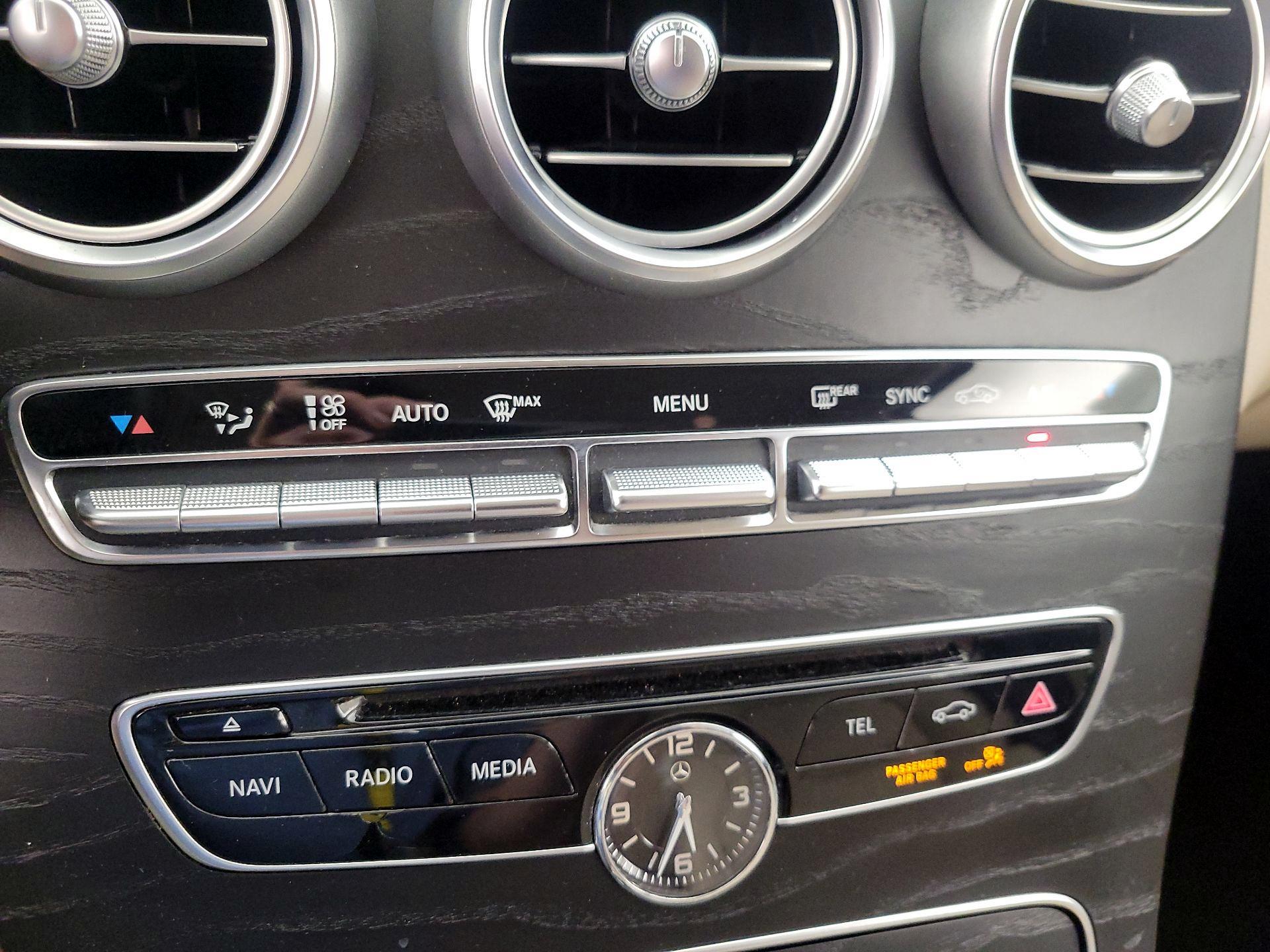 Thumbnail: 2016 Mercedes-Benz C-Class - 16