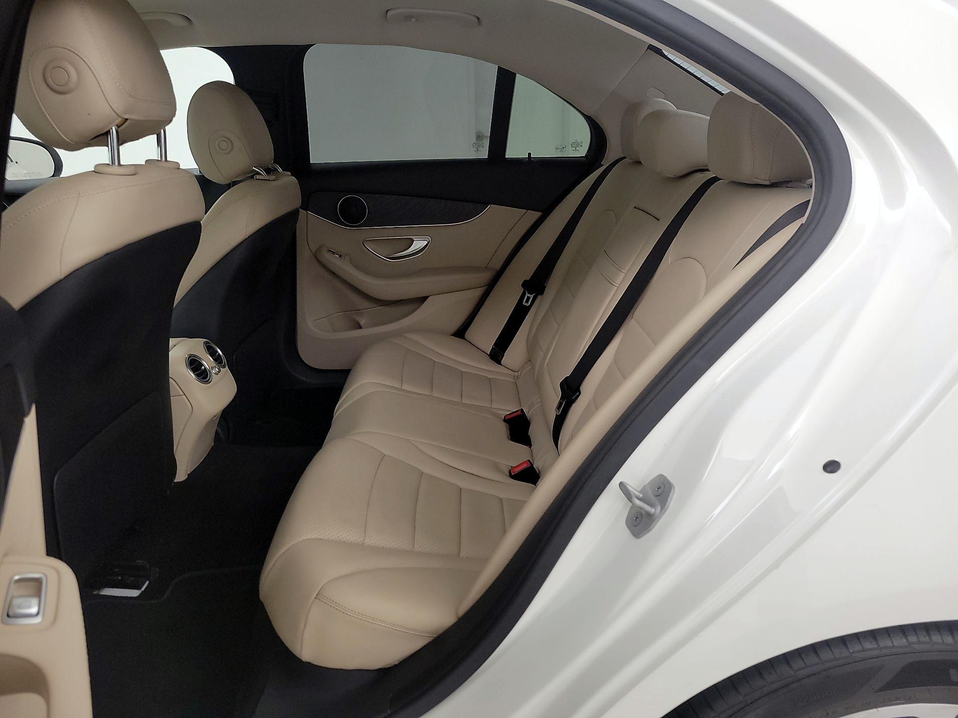 Thumbnail: 2016 Mercedes-Benz C-Class - 18
