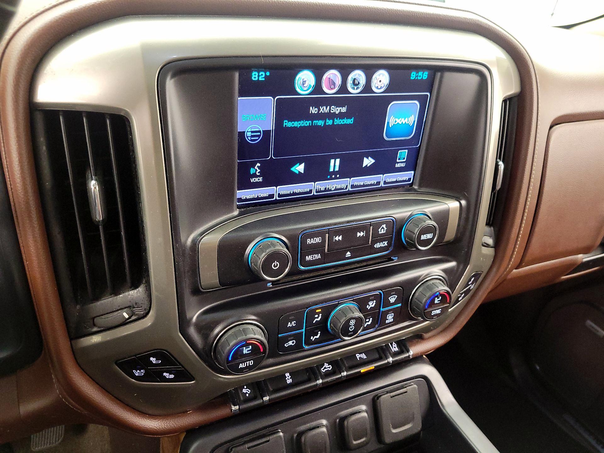 Thumbnail: 2015 Chevrolet Silverado 1500 - 16