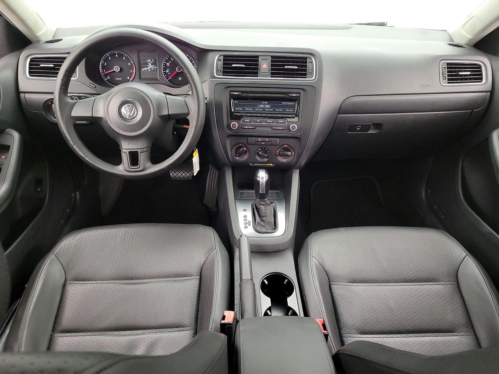 Thumbnail: 2014 Volkswagen Jetta - 9