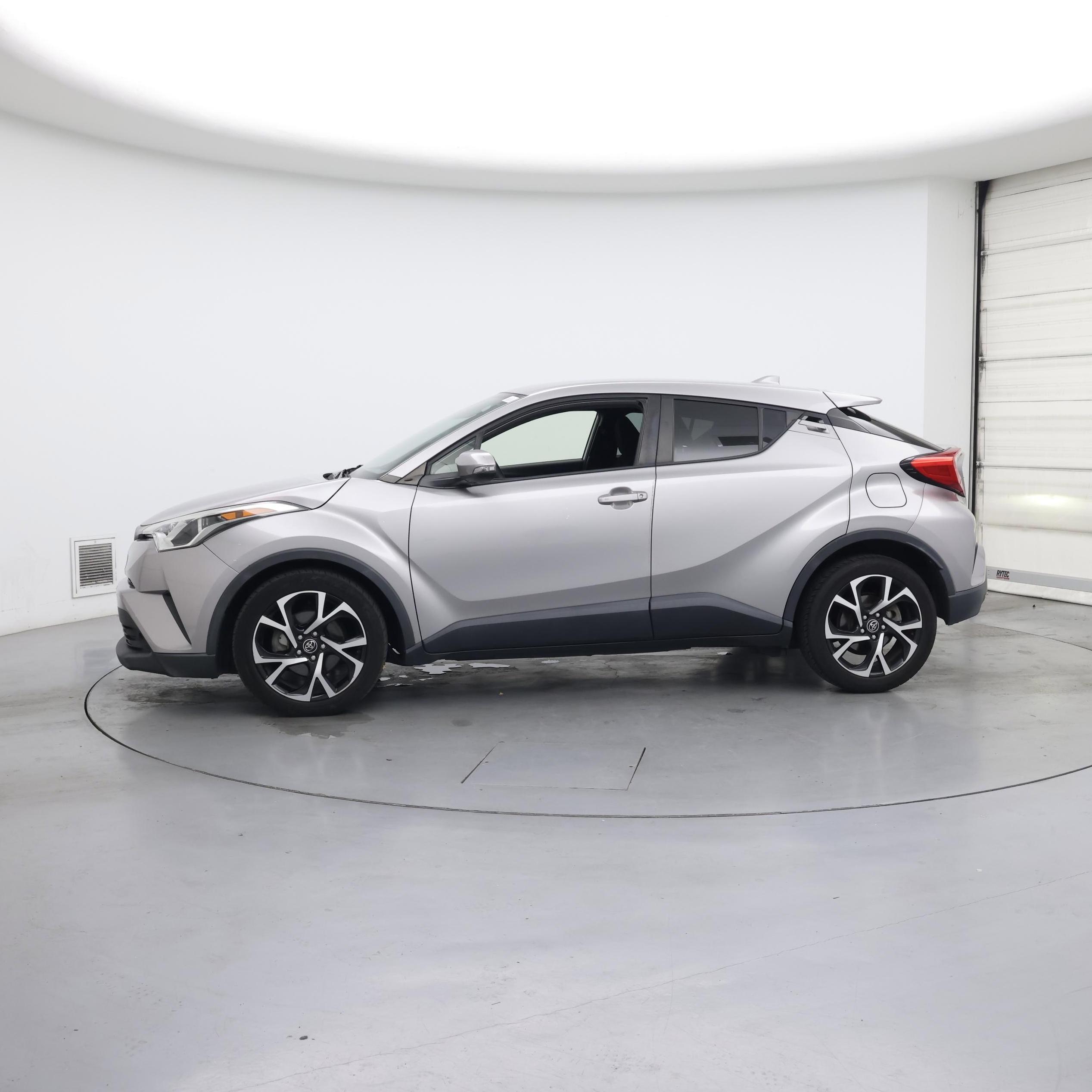 Thumbnail: 2018 Toyota C-HR - 3