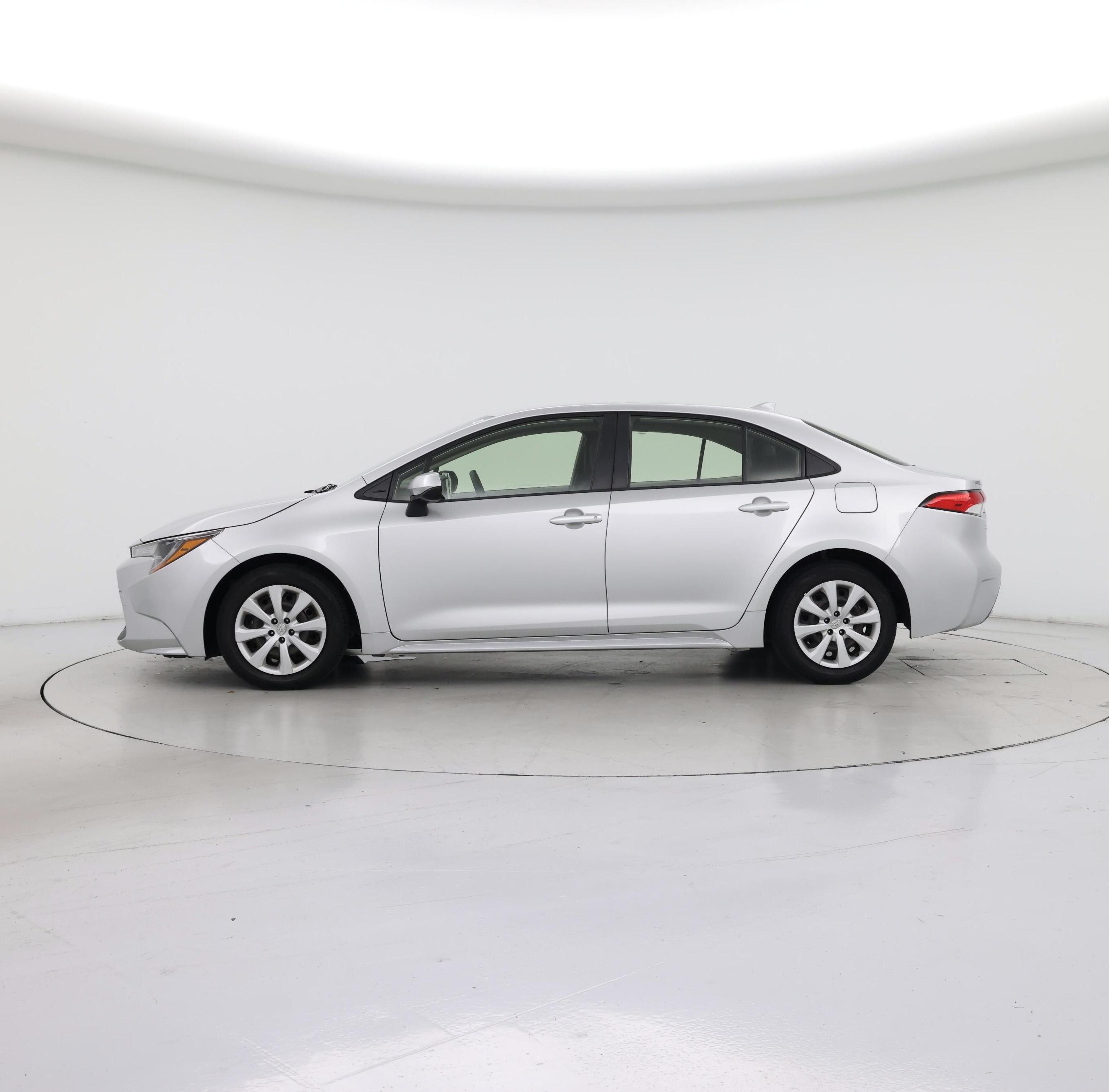 Thumbnail: 2021 Toyota Corolla - 3