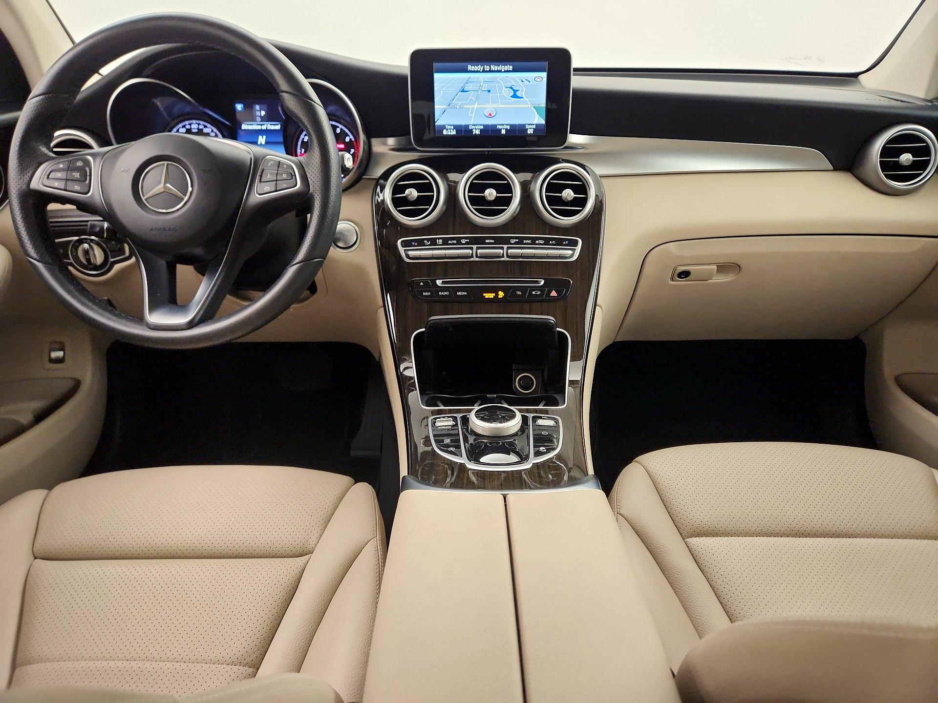 Thumbnail: 2017 Mercedes-Benz GLC - 9