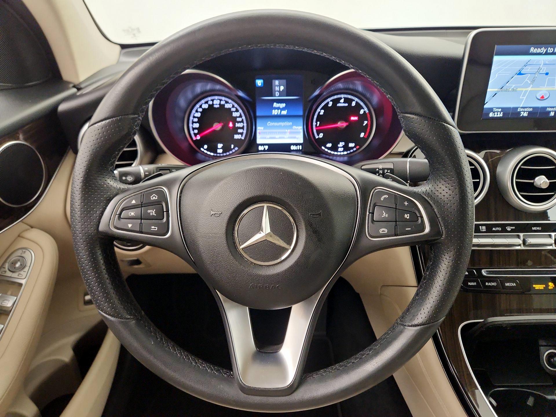 Thumbnail: 2017 Mercedes-Benz GLC - 10
