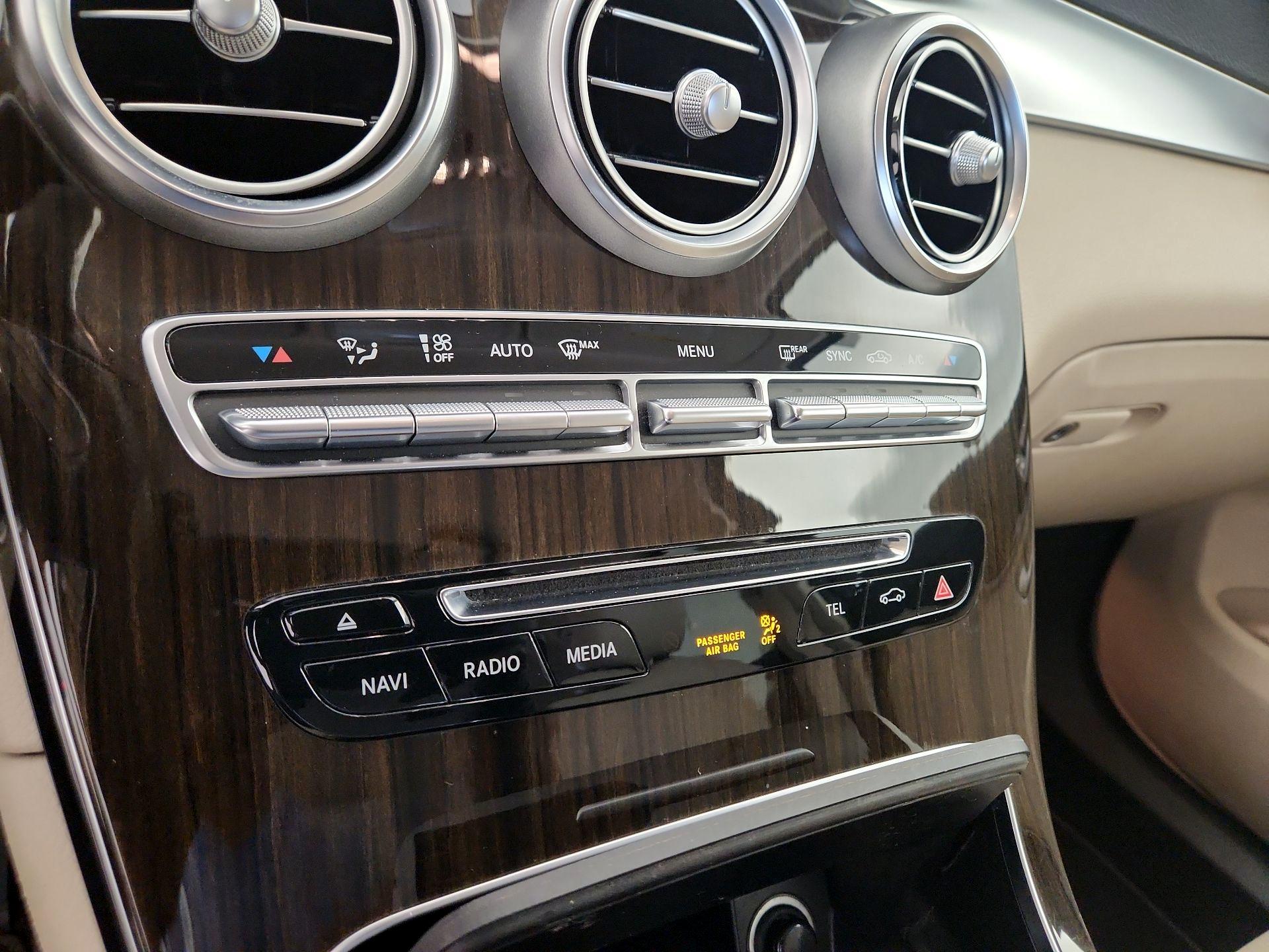 Thumbnail: 2017 Mercedes-Benz GLC - 17