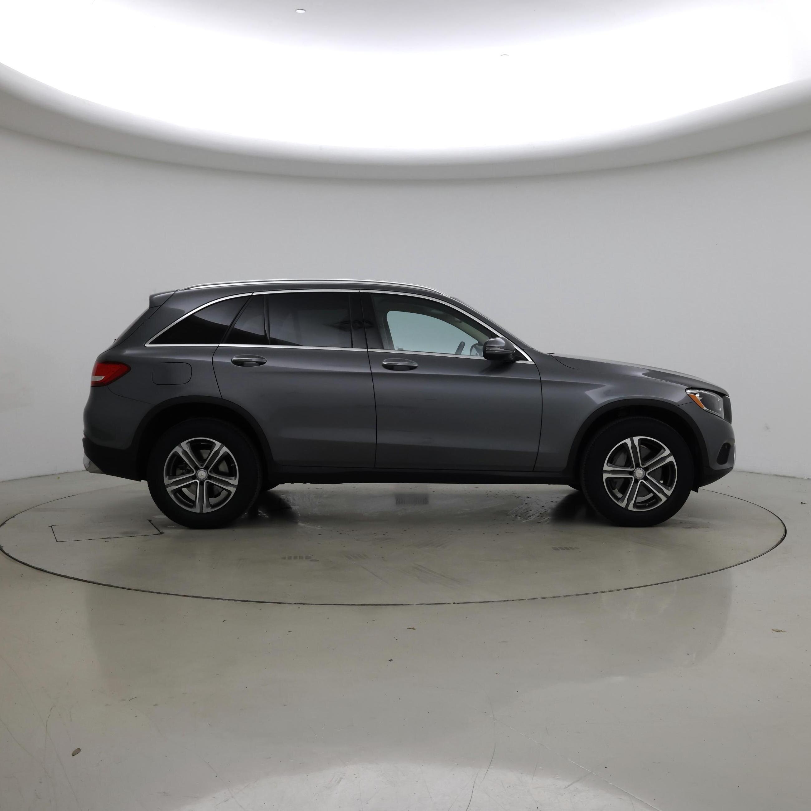 Thumbnail: 2017 Mercedes-Benz GLC - 7