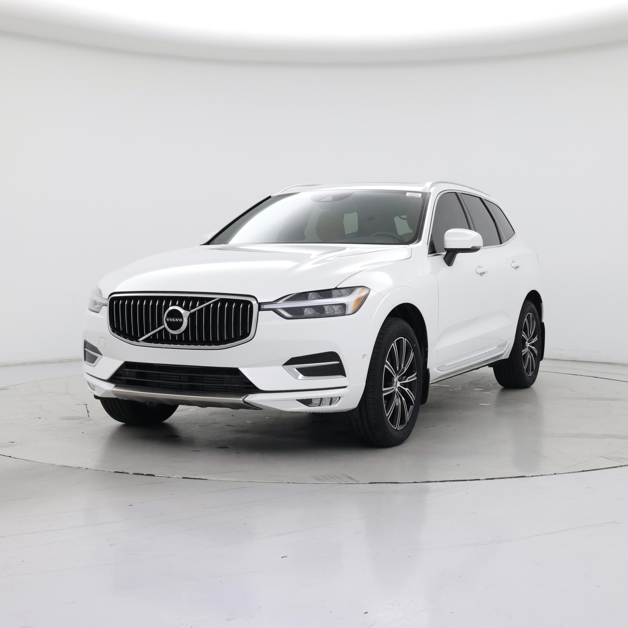 Thumbnail: 2019 Volvo XC60 - 4
