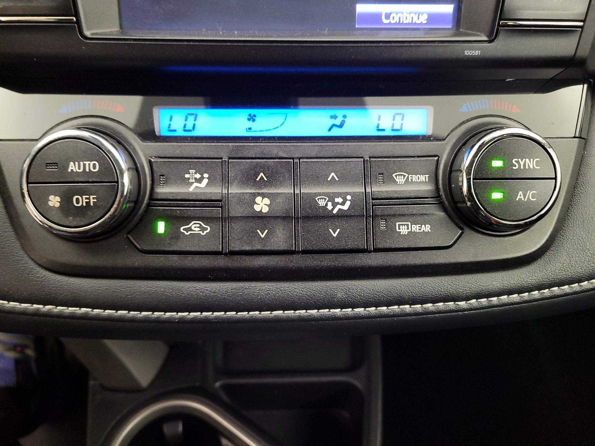 Thumbnail: 2018 Toyota RAV4 - 14