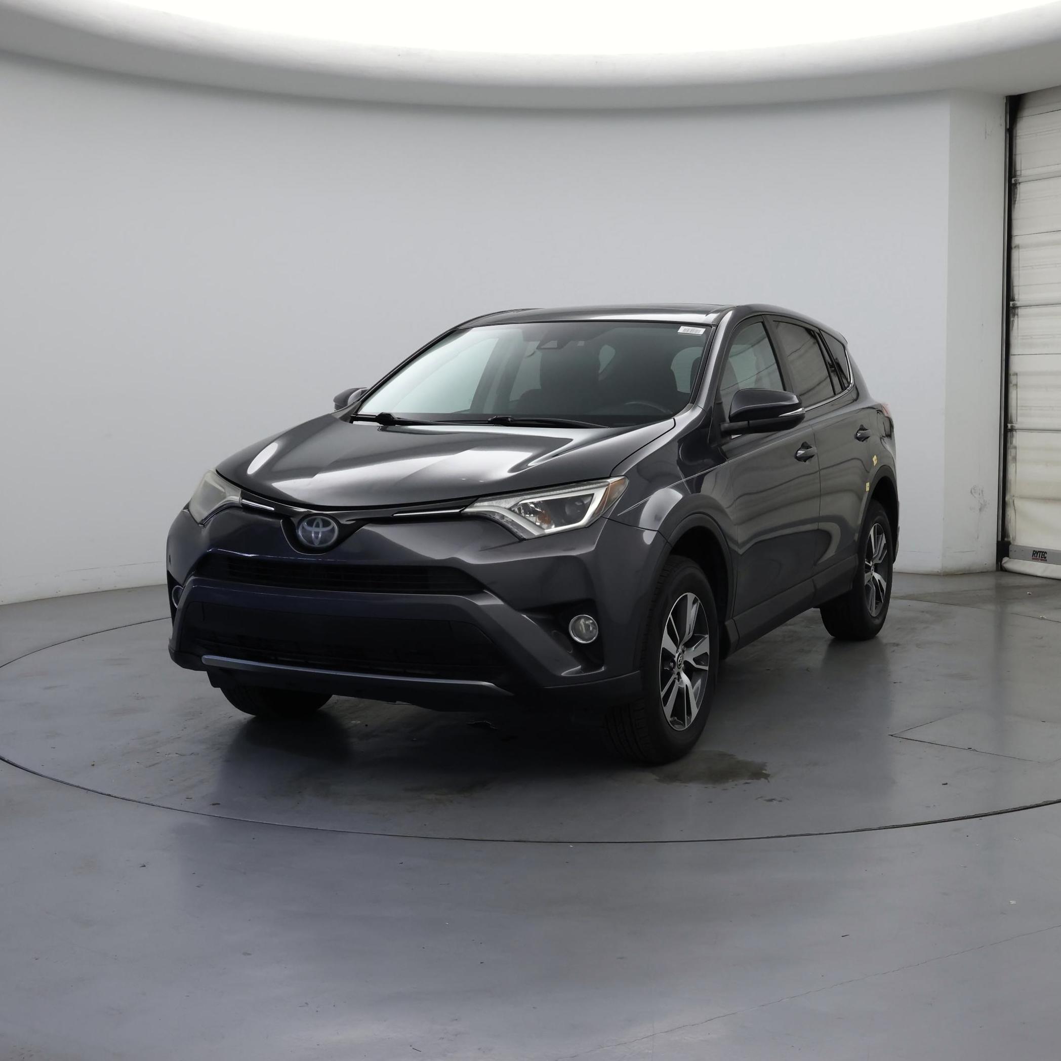 Thumbnail: 2018 Toyota RAV4 - 4