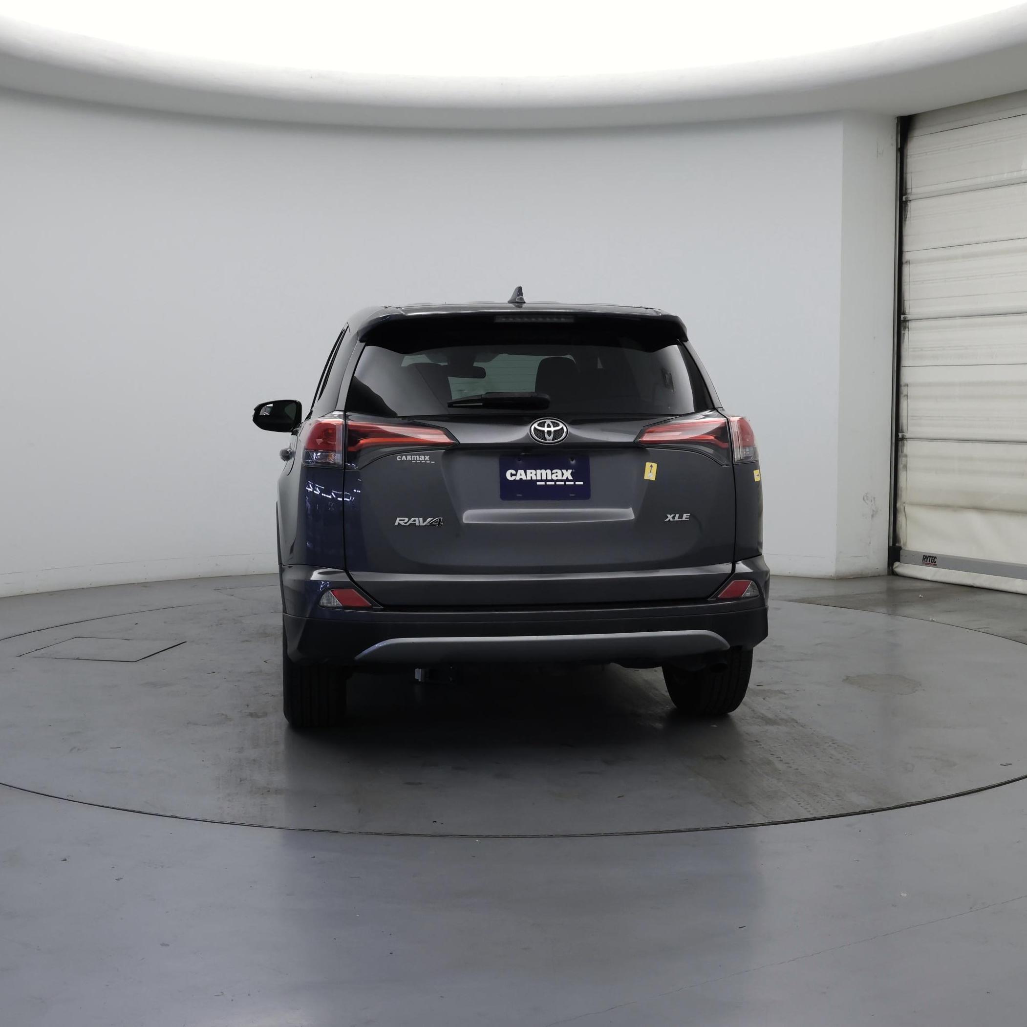 Thumbnail: 2018 Toyota RAV4 - 6