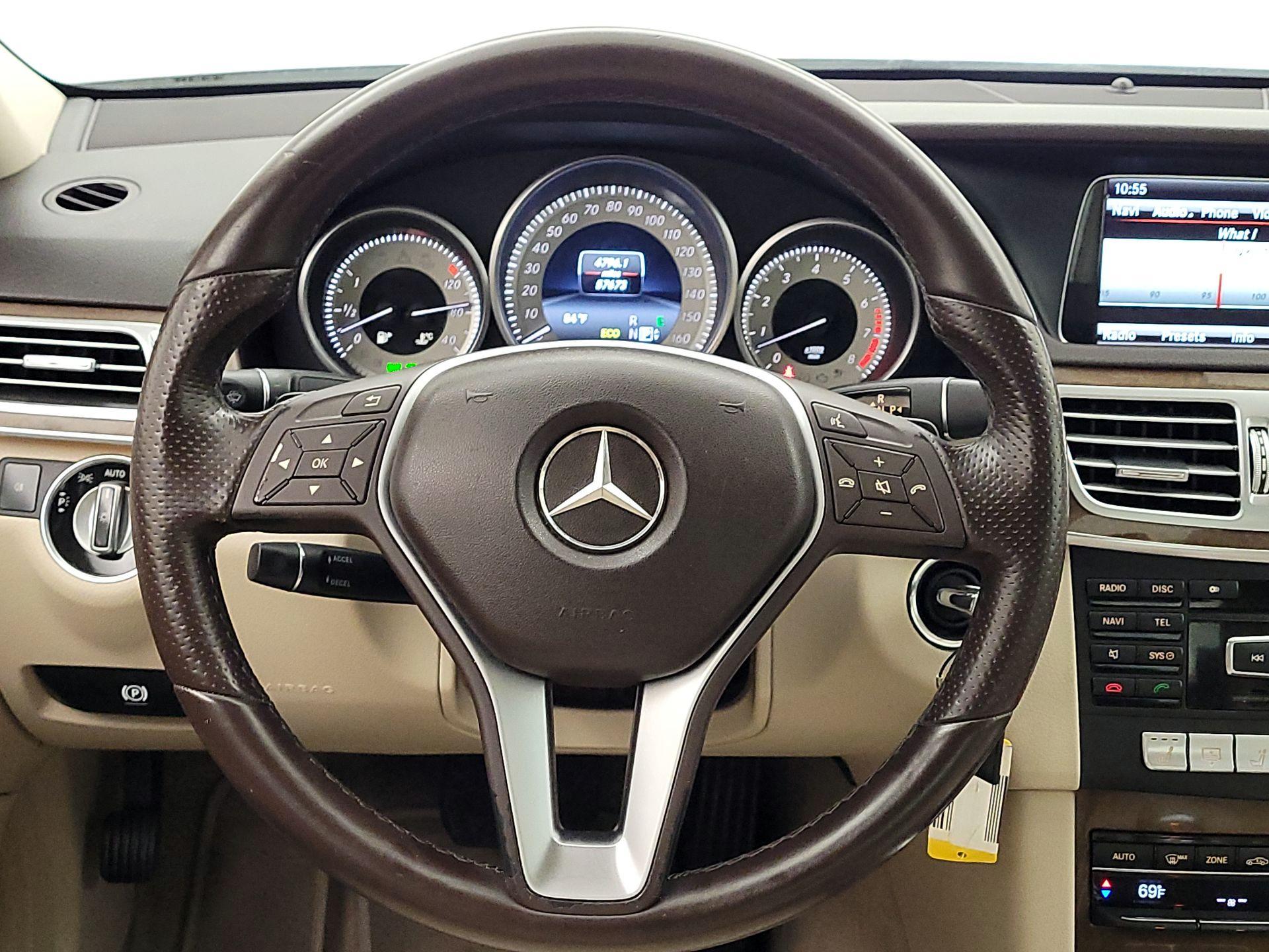 Thumbnail: 2014 Mercedes-Benz E-Class - 10