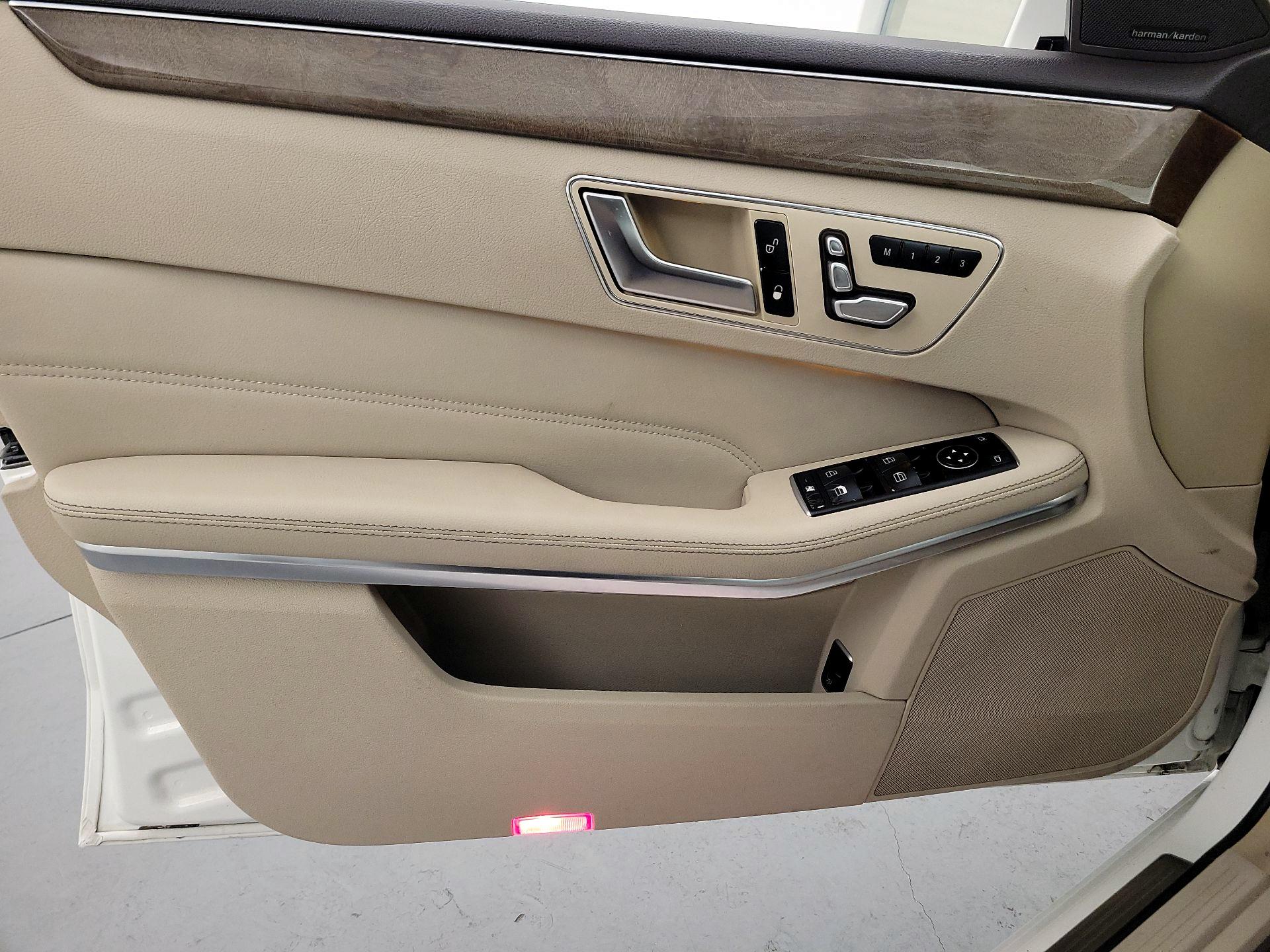 Thumbnail: 2014 Mercedes-Benz E-Class - 12