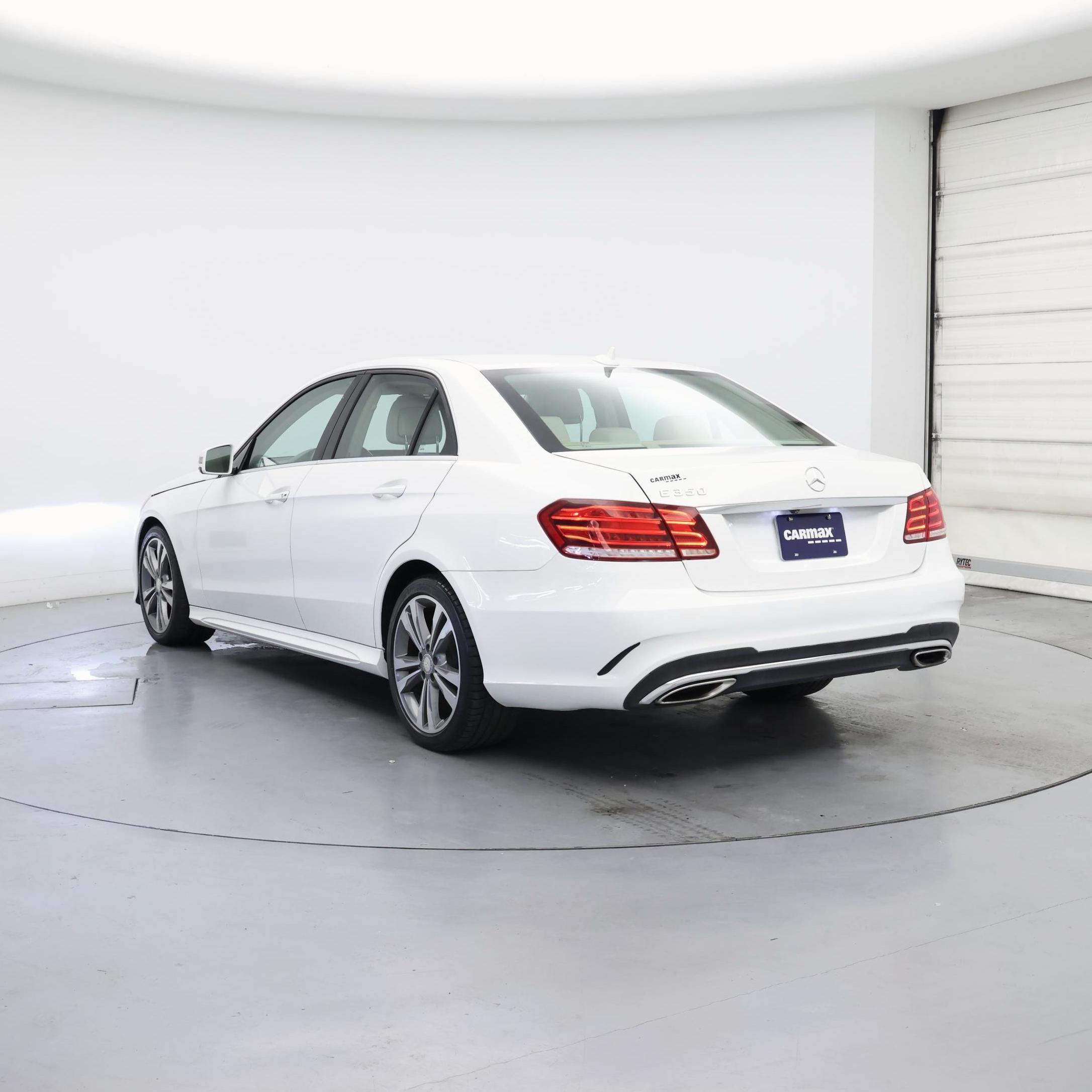 Thumbnail: 2014 Mercedes-Benz E-Class - 2
