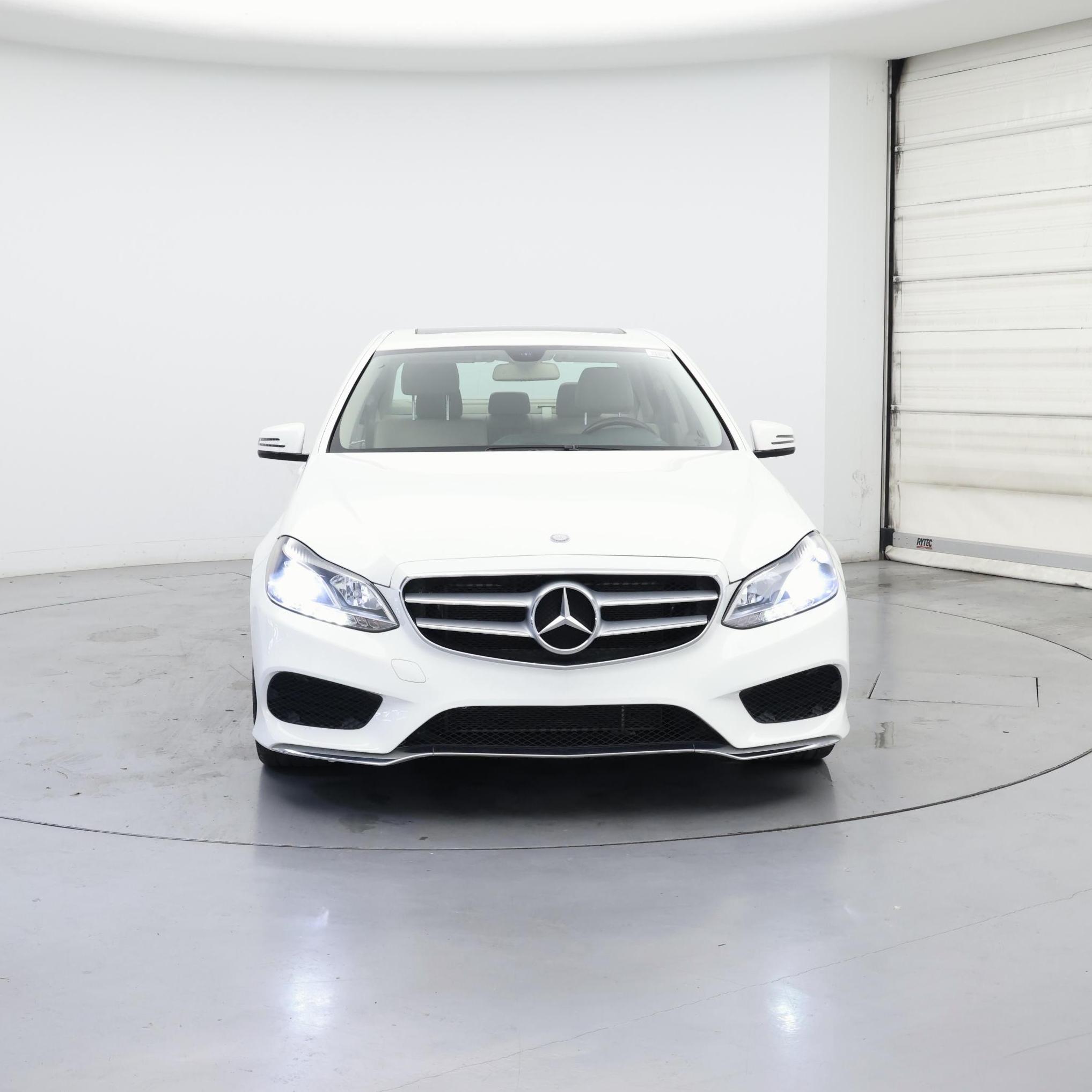 Thumbnail: 2014 Mercedes-Benz E-Class - 5