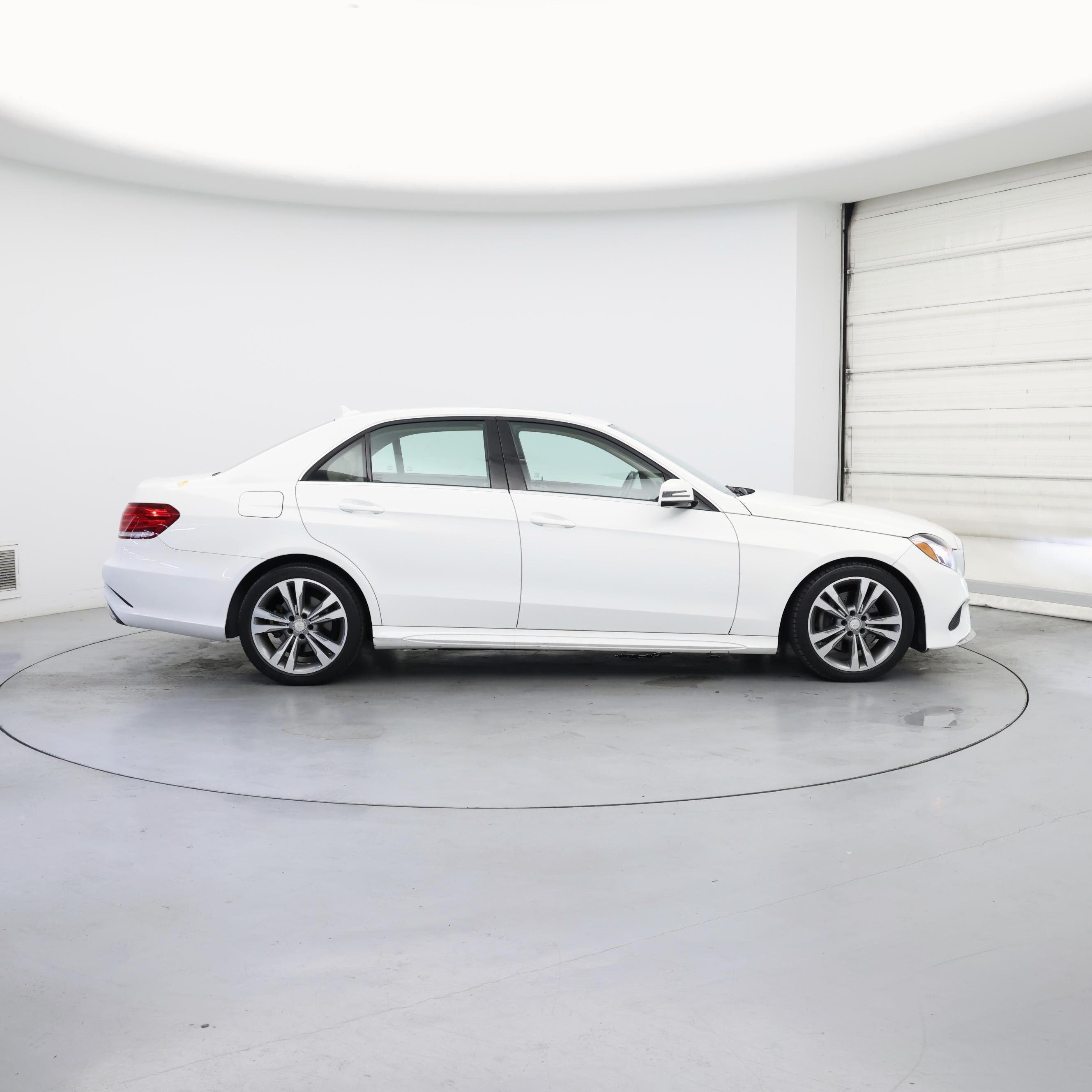 Thumbnail: 2014 Mercedes-Benz E-Class - 7