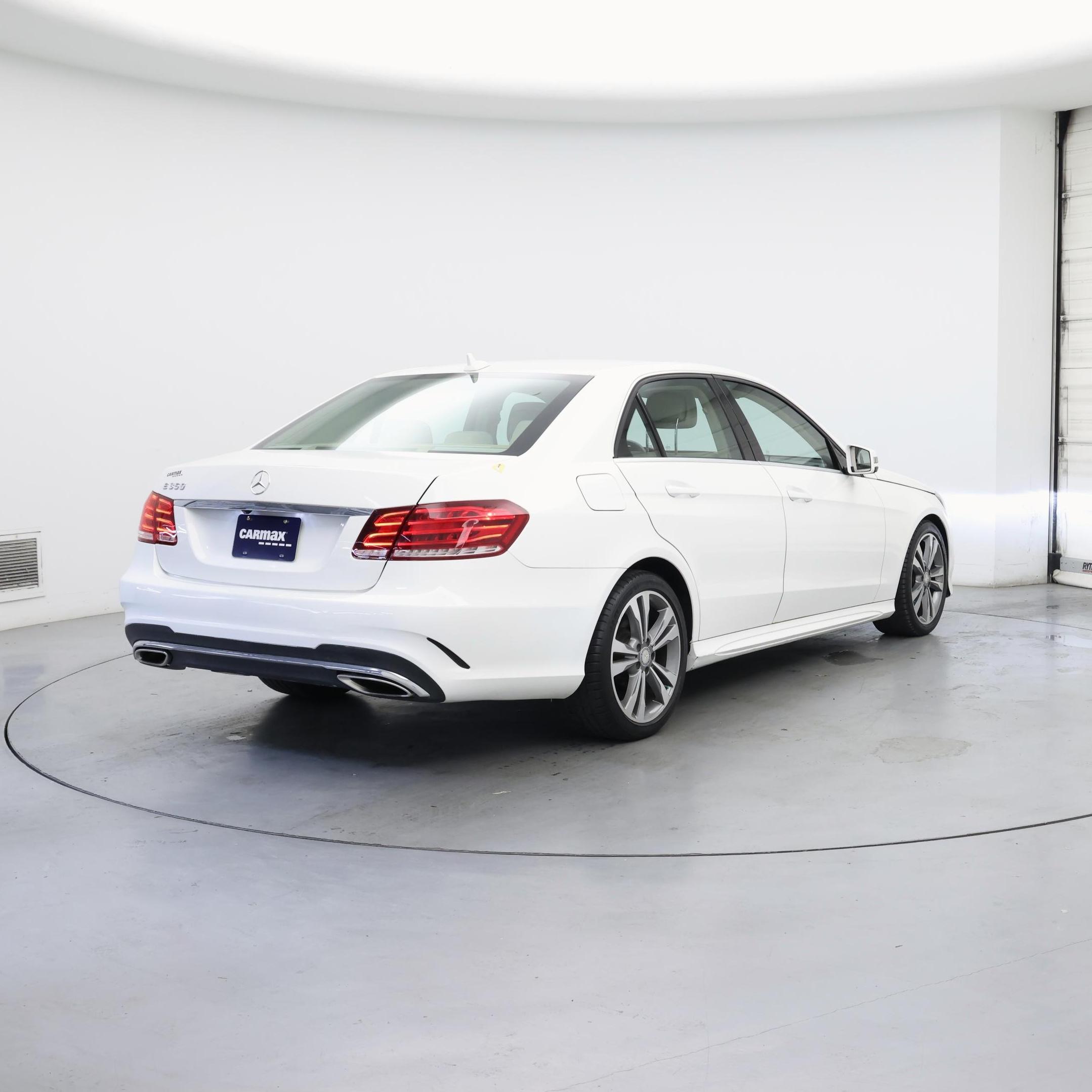 Thumbnail: 2014 Mercedes-Benz E-Class - 8