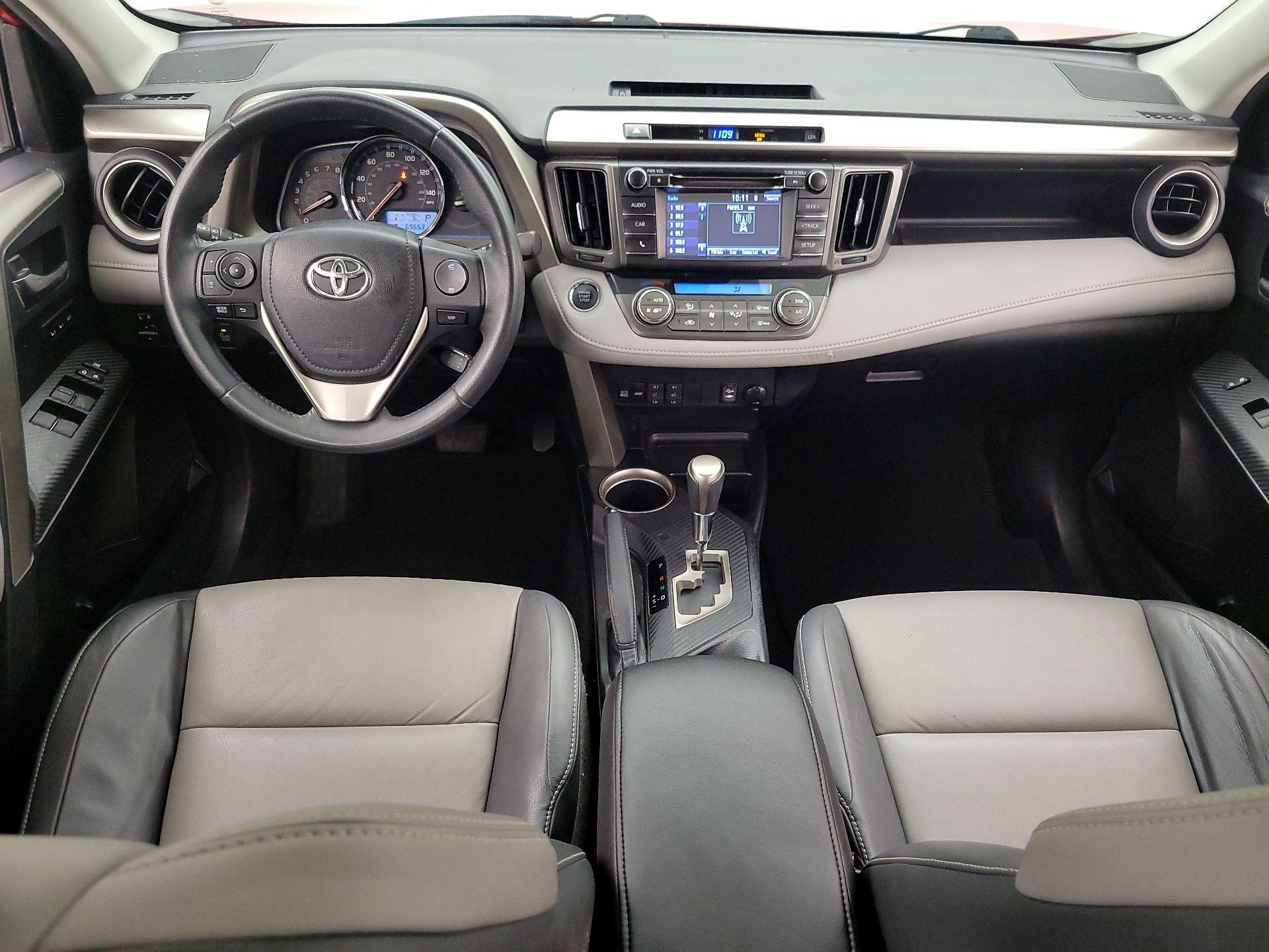 Thumbnail: 2014 Toyota RAV4 - 9