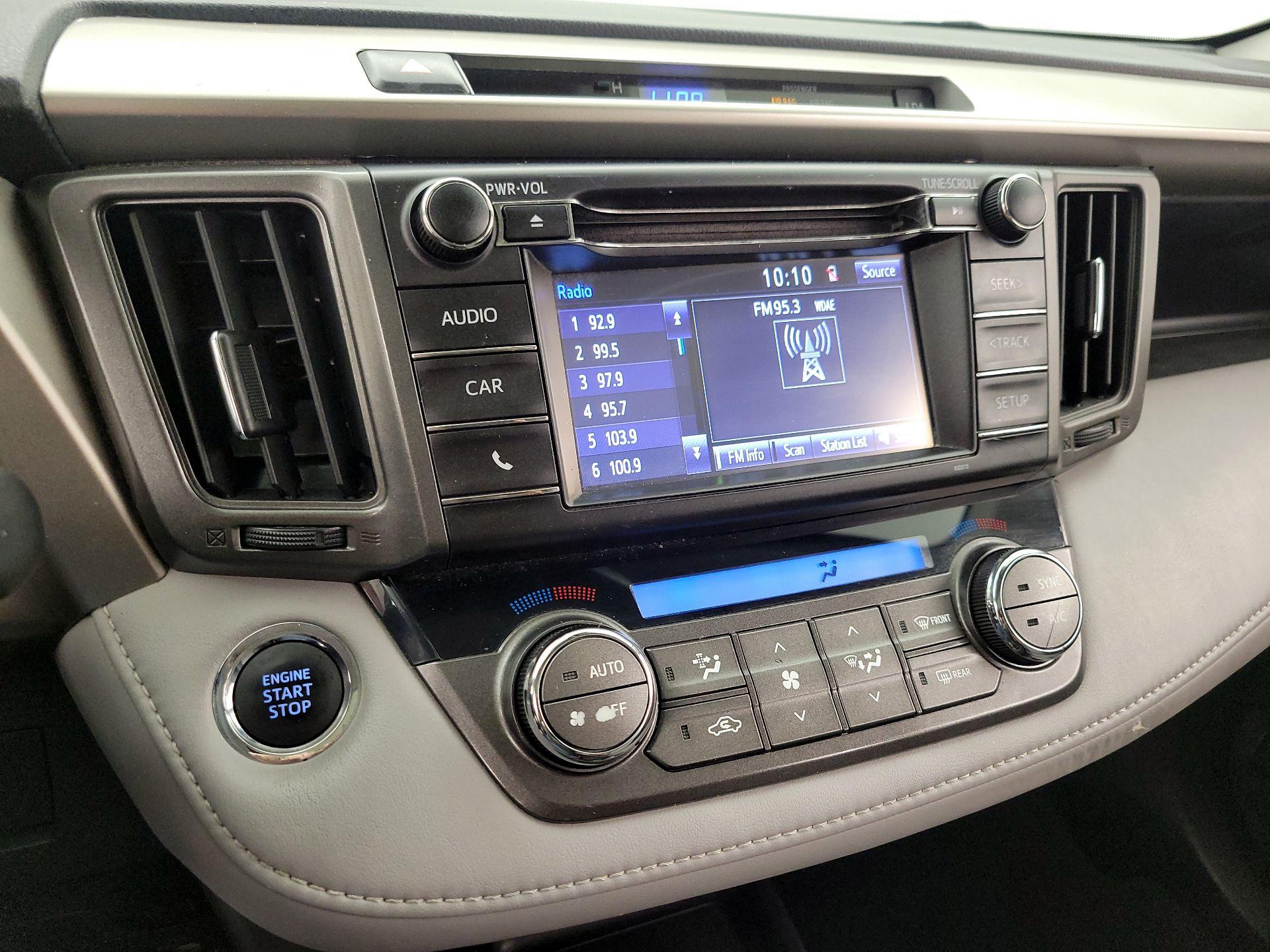 Thumbnail: 2014 Toyota RAV4 - 15
