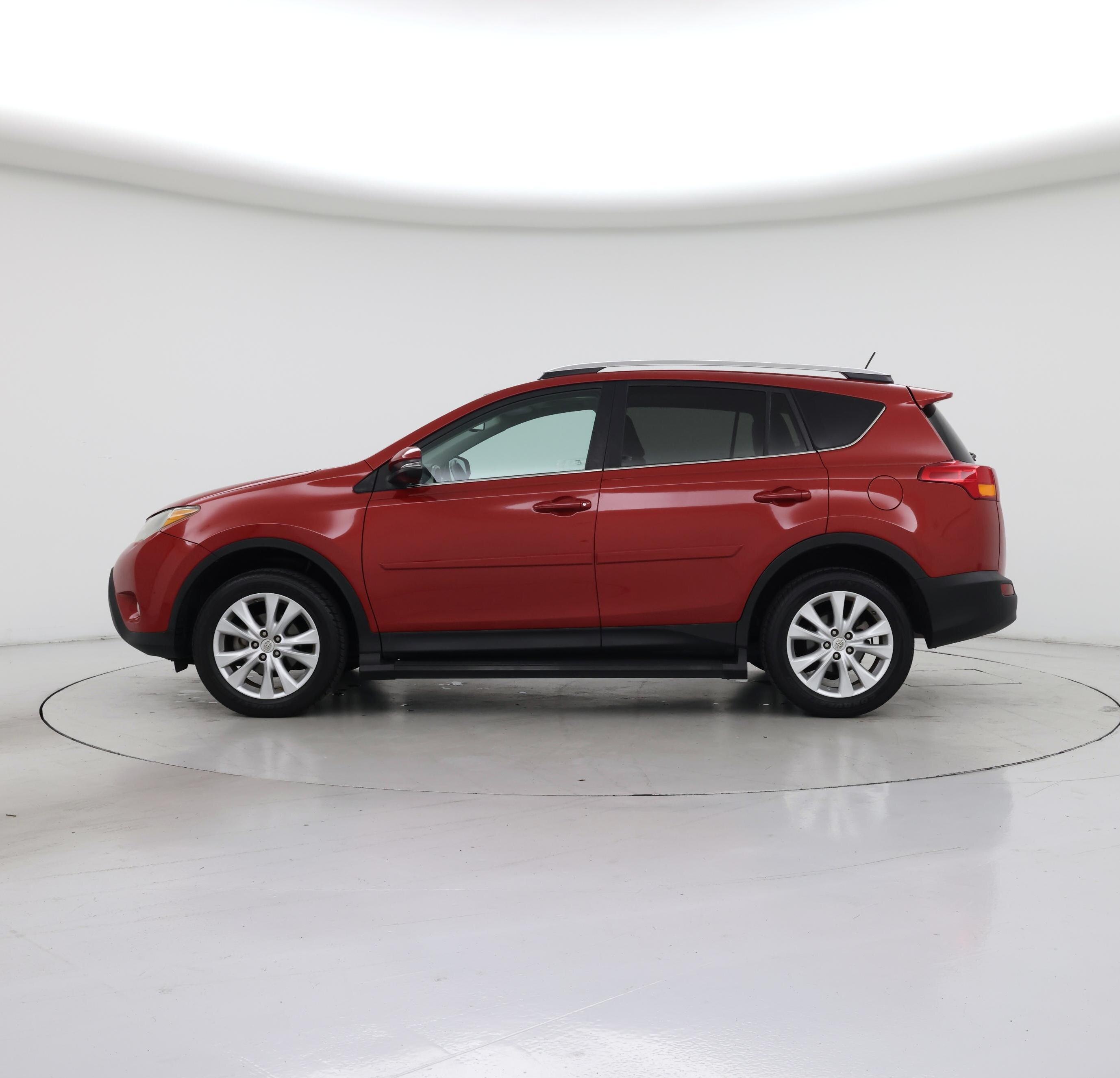 Thumbnail: 2014 Toyota RAV4 - 3