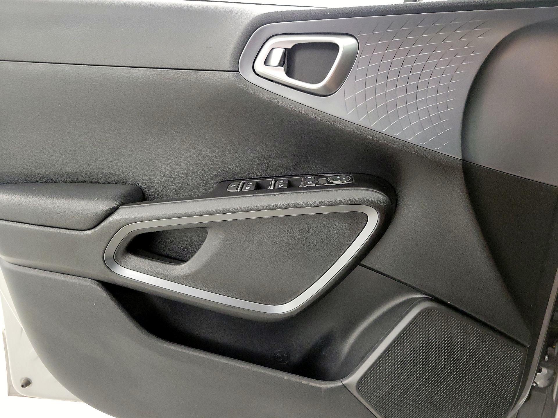 Thumbnail: 2022 Kia Soul - 12