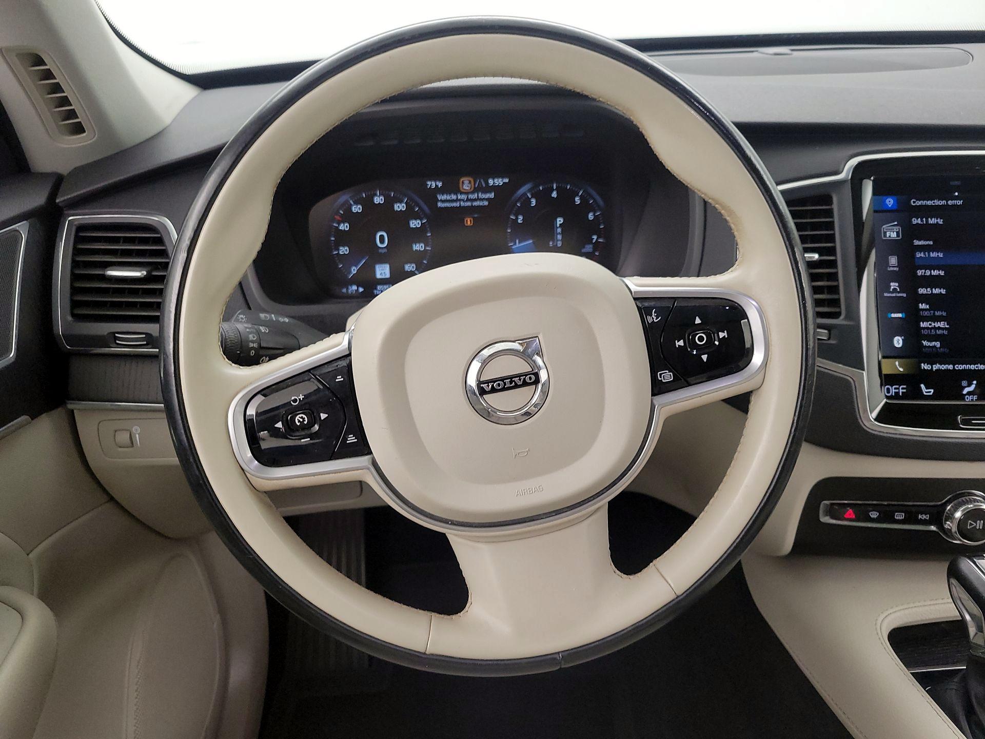 Thumbnail: 2020 Volvo XC90 - 10