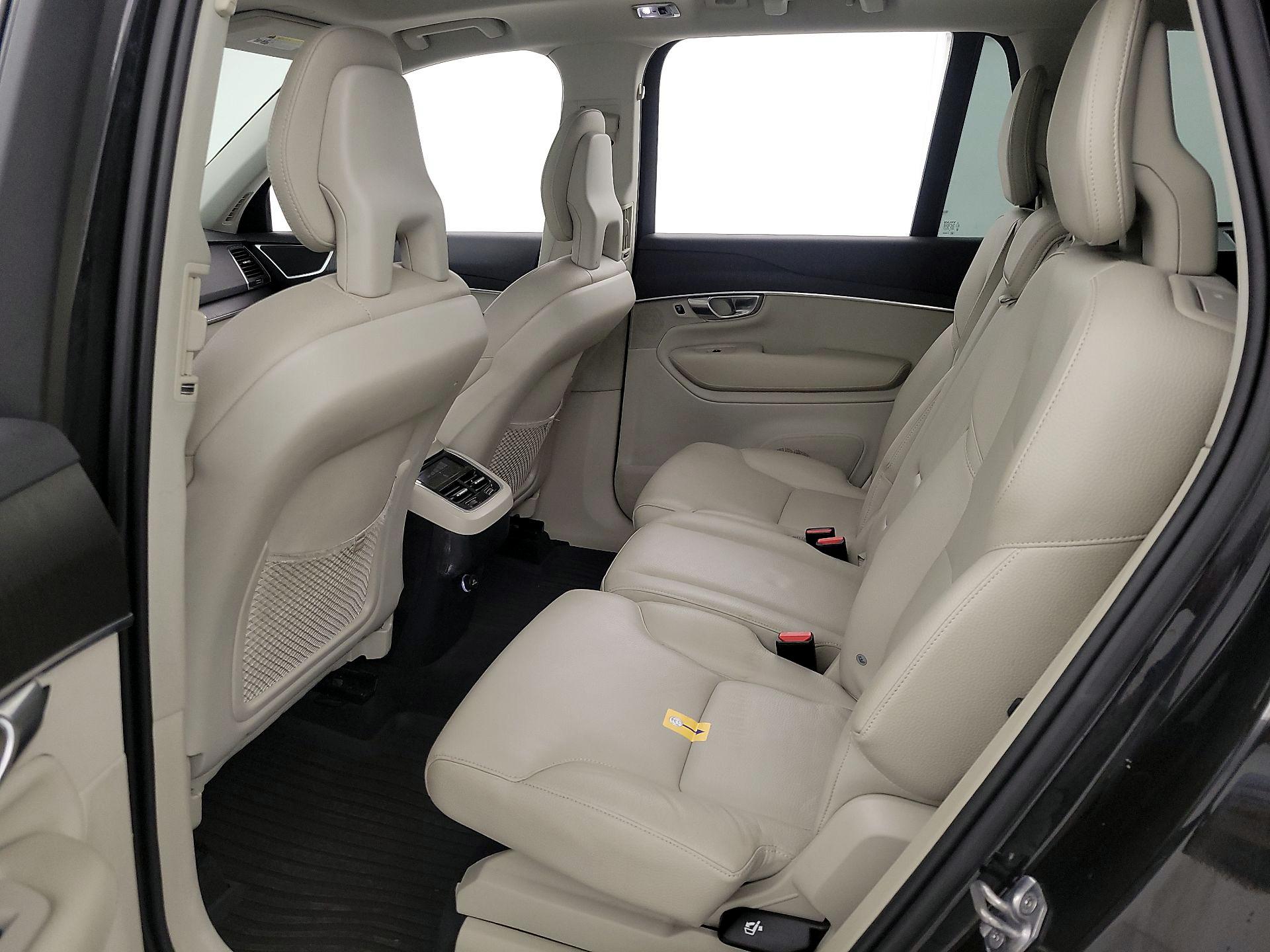 Thumbnail: 2020 Volvo XC90 - 20