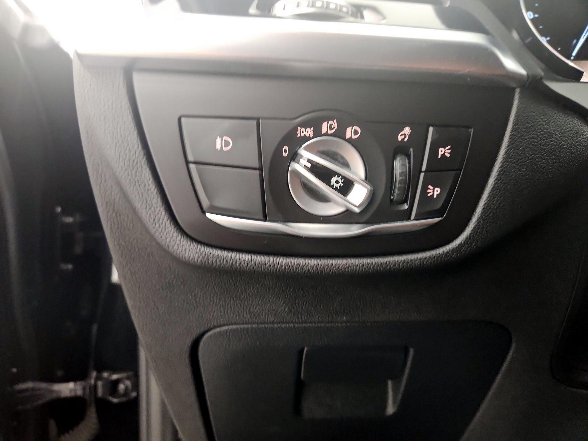 Thumbnail: 2020 BMW X3 - 13